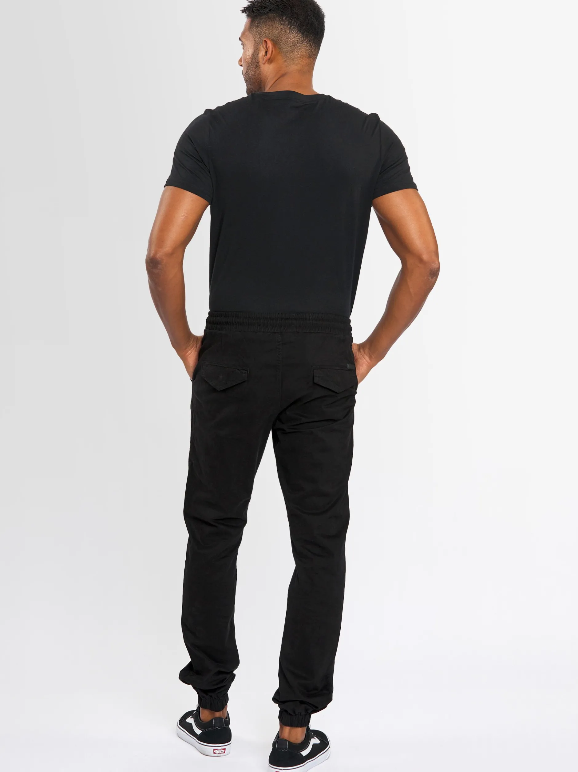 Alessandro Salvarini Herren Stoffhose - ASGenteliio in schwarz