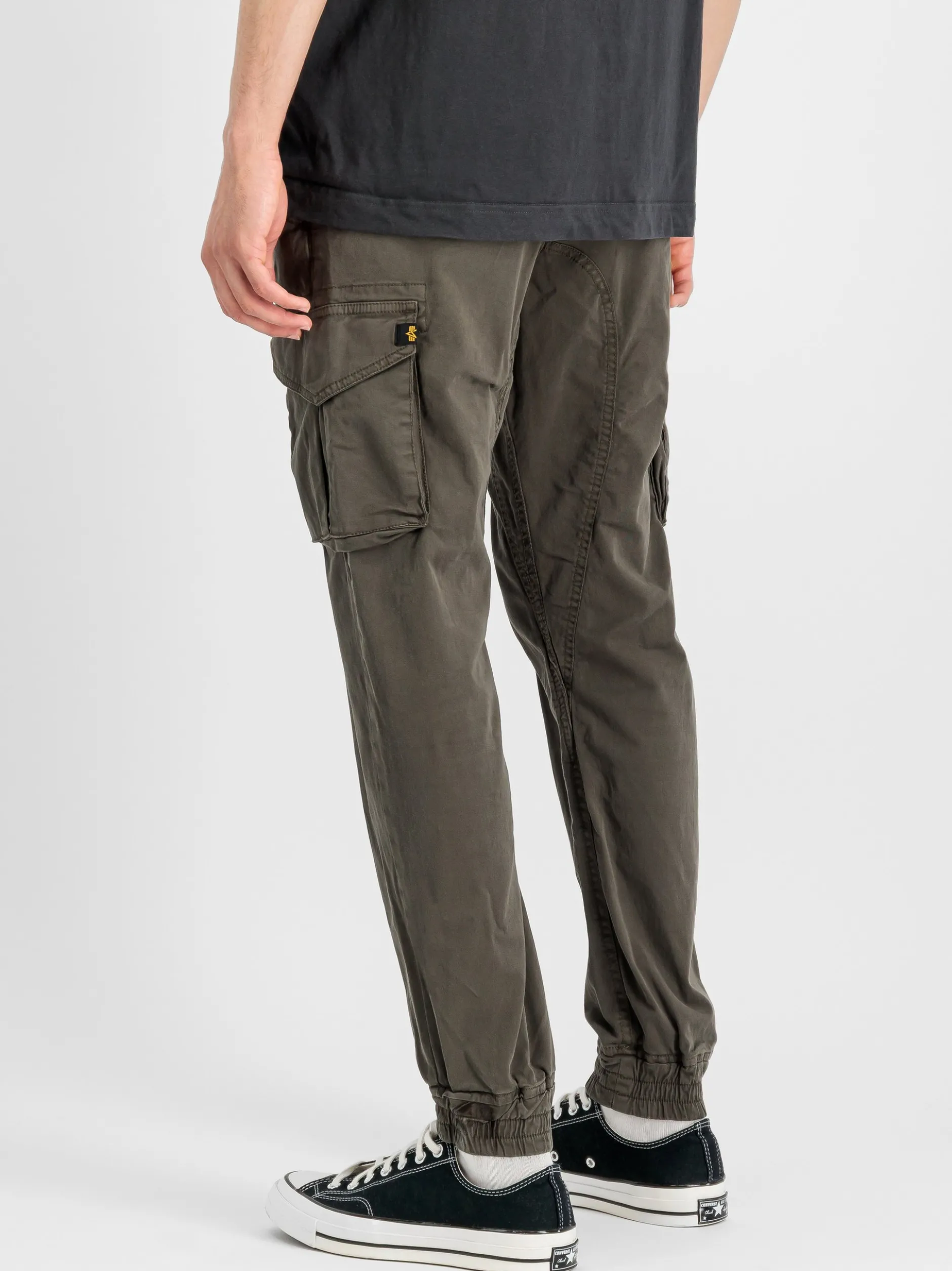 Alpha Industries Herren Hose in grau