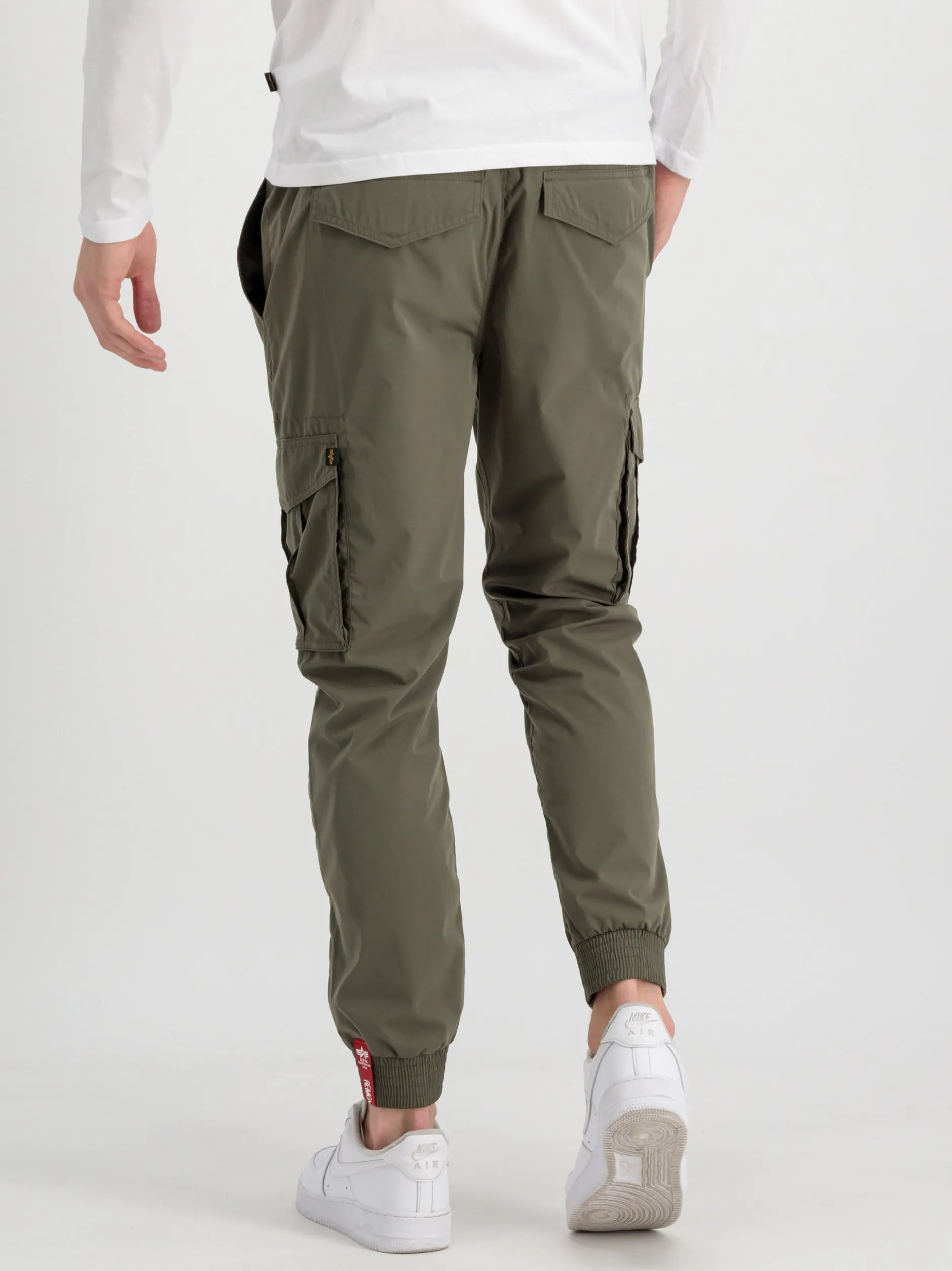 Alpha Industries Herren Hose in oliv