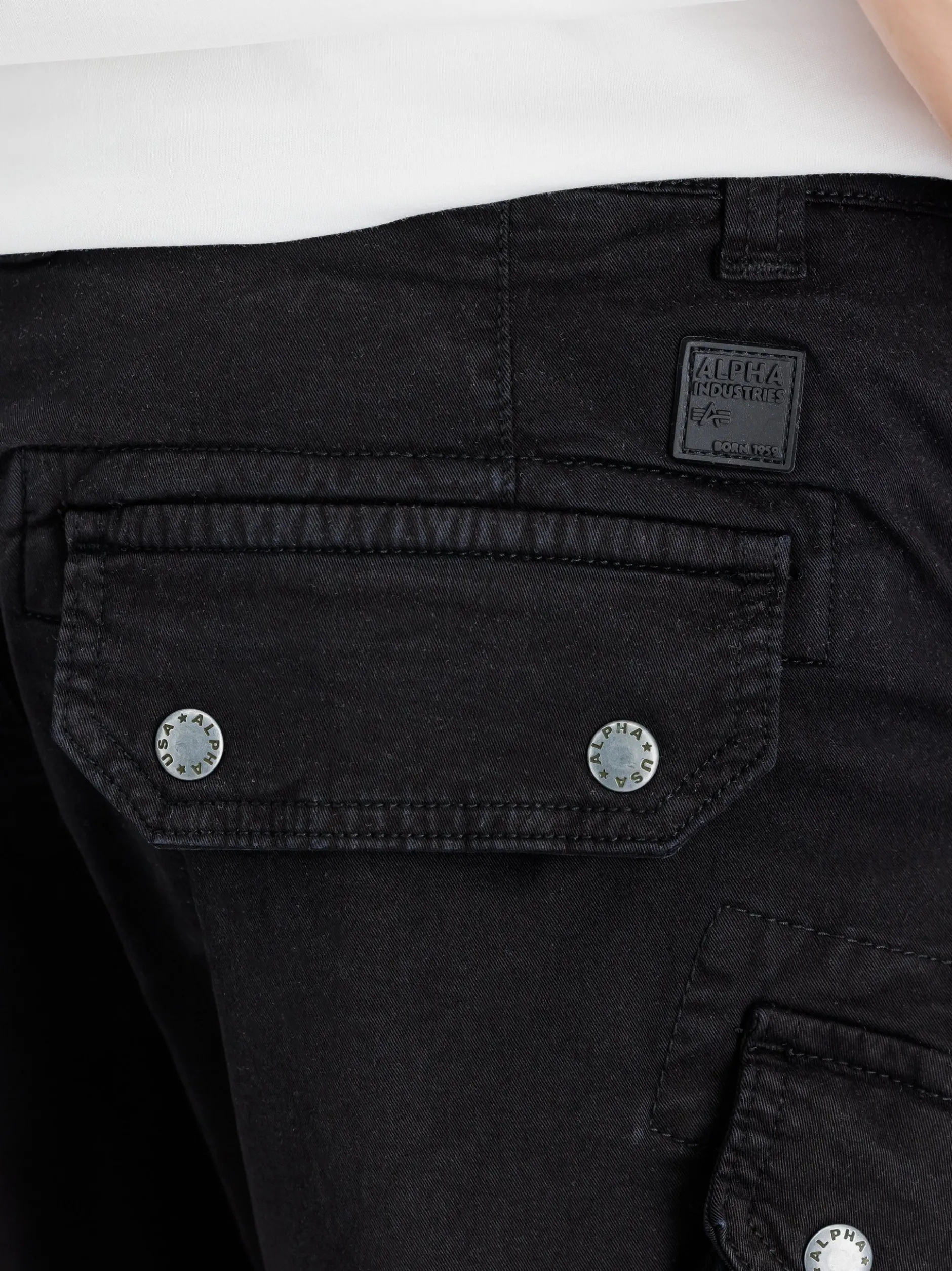 Alpha Industries Herren Kurze Hose in schwarz