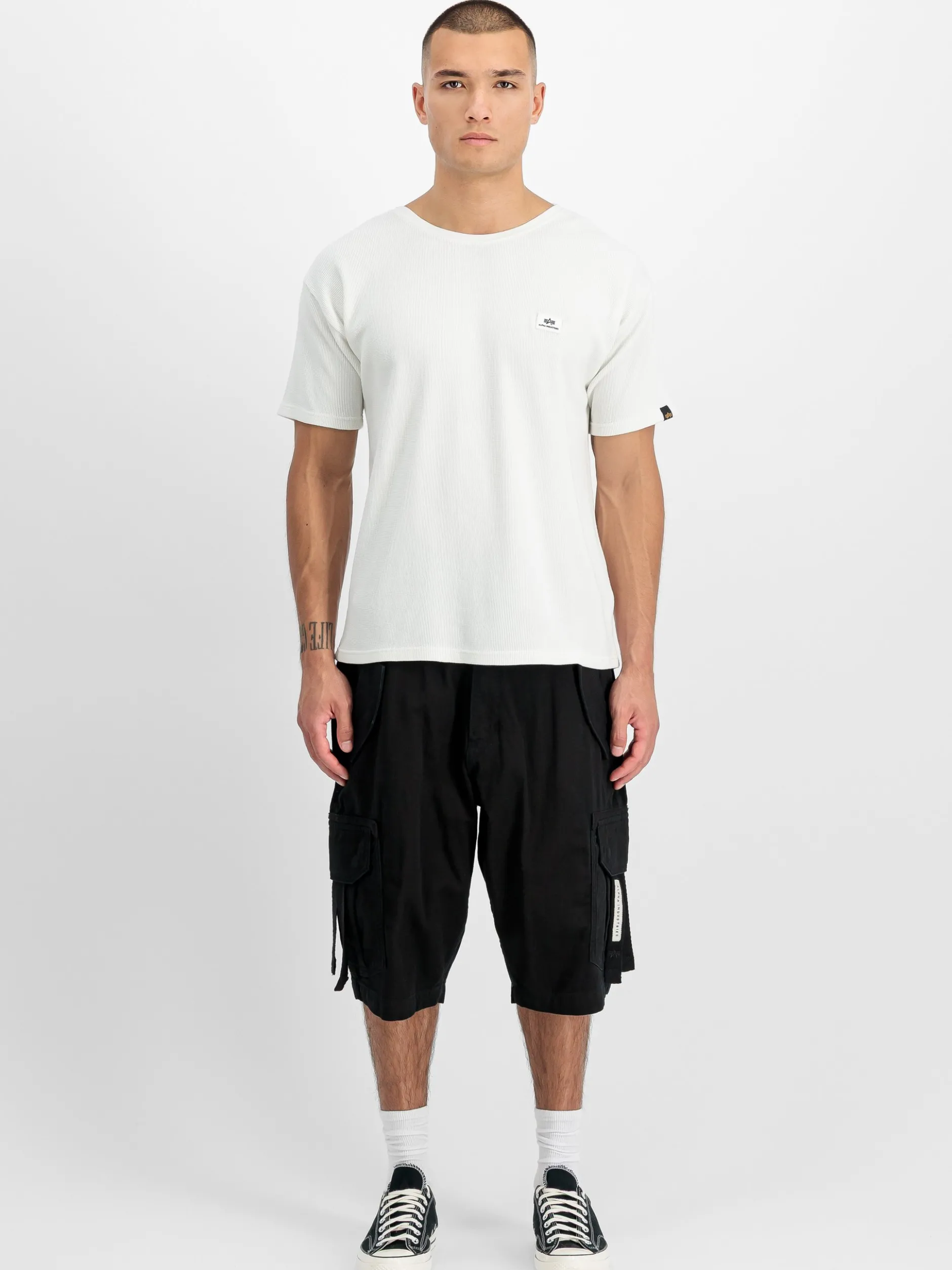 Alpha Industries Herren Shorts in schwarz