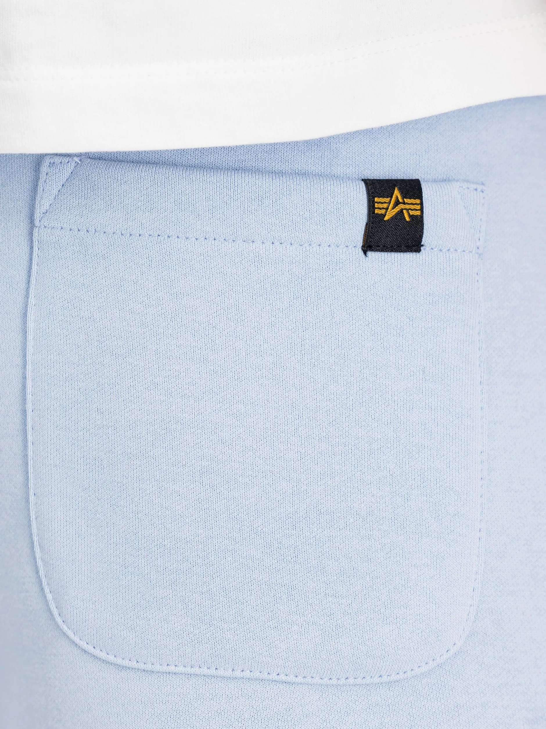 Alpha Industries Herren Shorts in hellblau