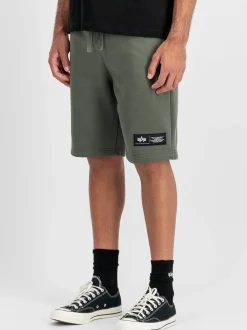 Alpha Industries Herren Shorts in oliv