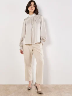 Apricot Damen Bluse in beige - Ausschnitt: Stehkragen