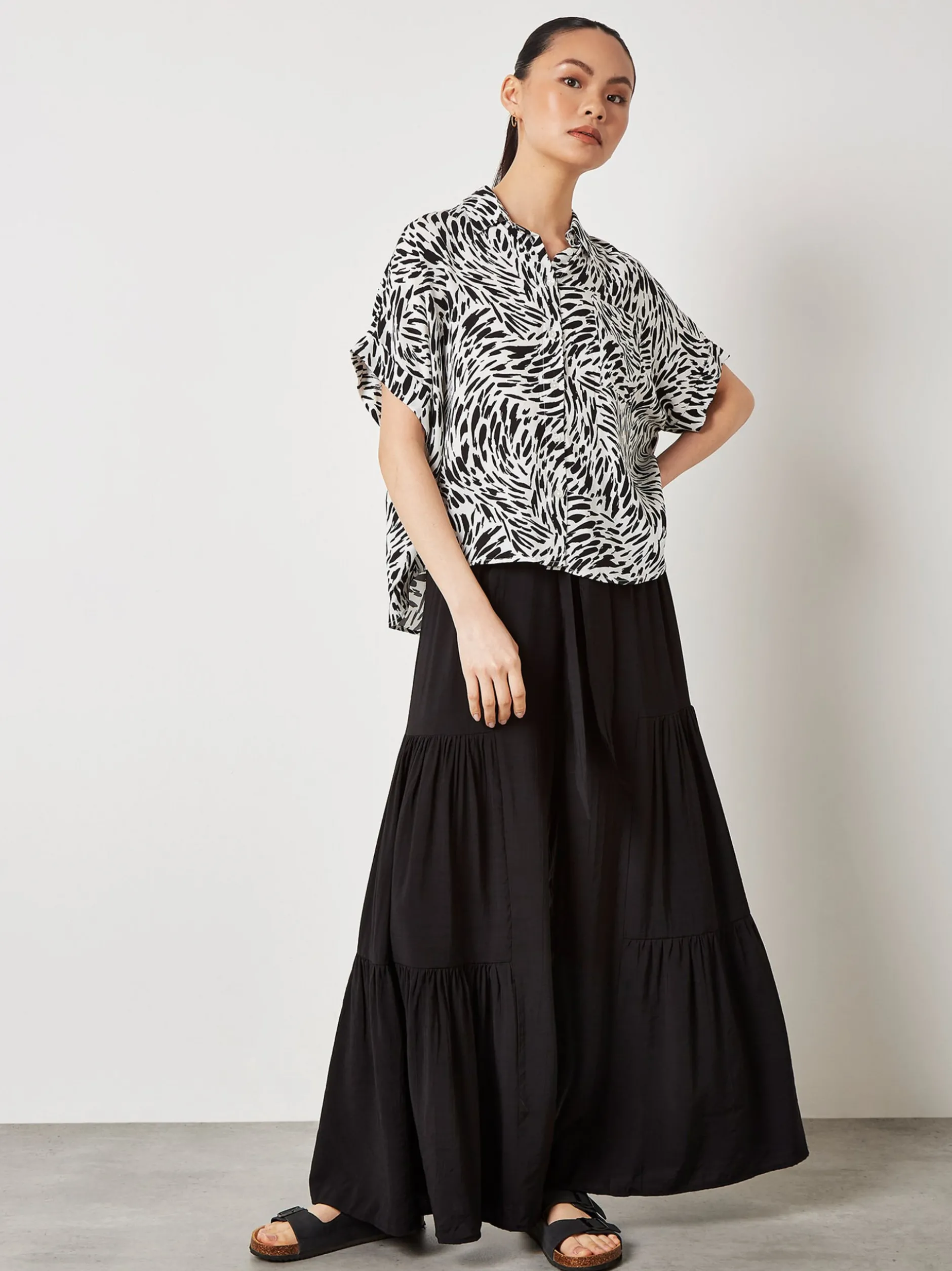 Apricot Damen Bluse in schwarz - Ärmel: kurzarm