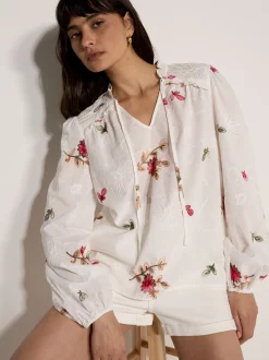 Apricot Damen Bluse in weiß - Ausschnitt: V-Ausschnitt