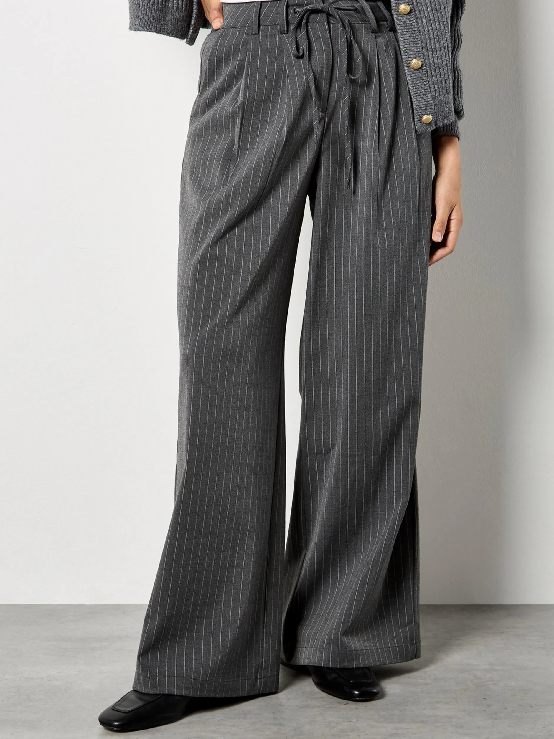 Apricot Damen Hose in grau - Länge: lang