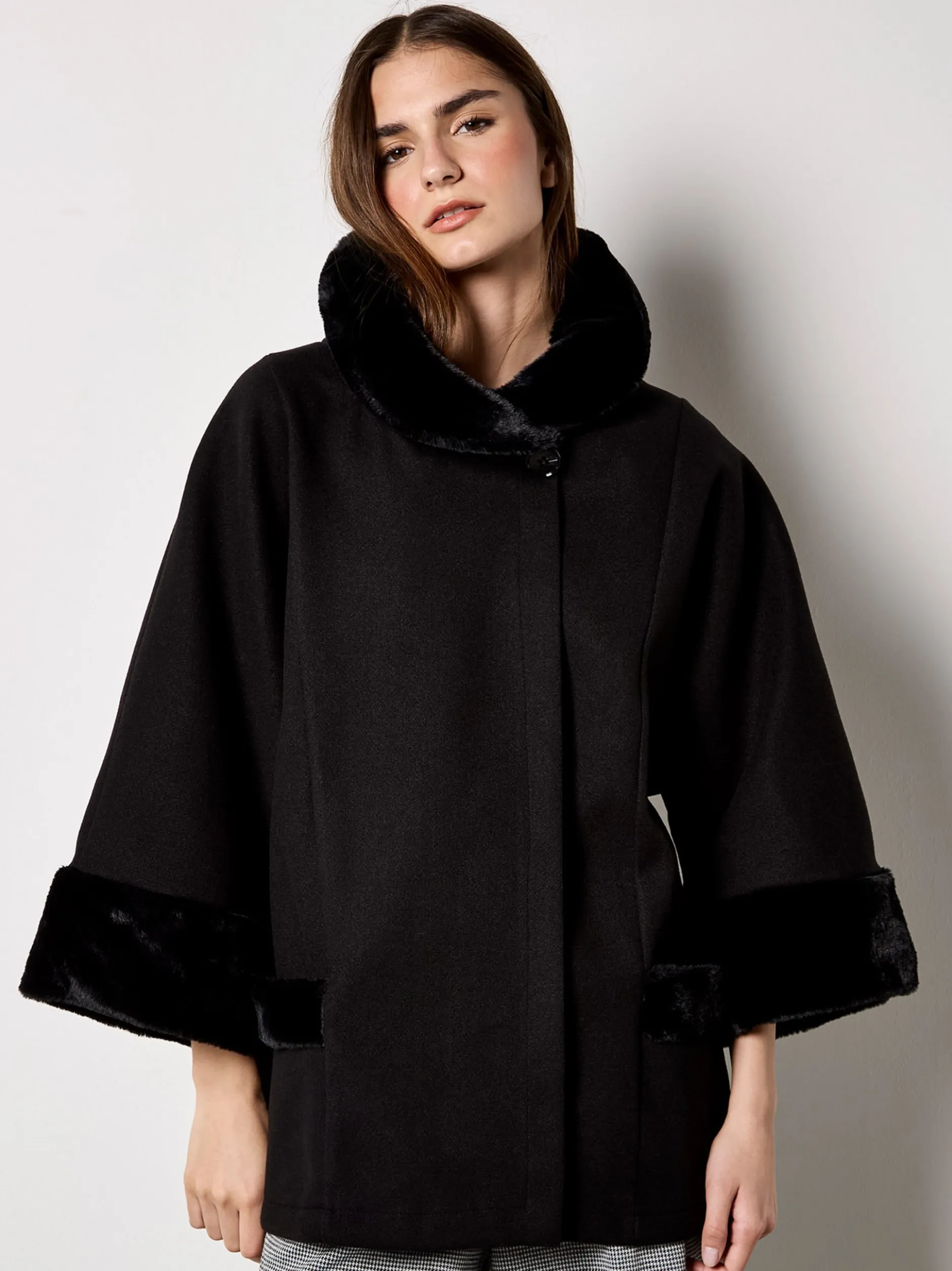 Apricot Damen Jacke in schwarz