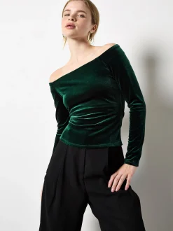 Apricot Damen Langarmshirt in grün - Ausschnitt: Carmen