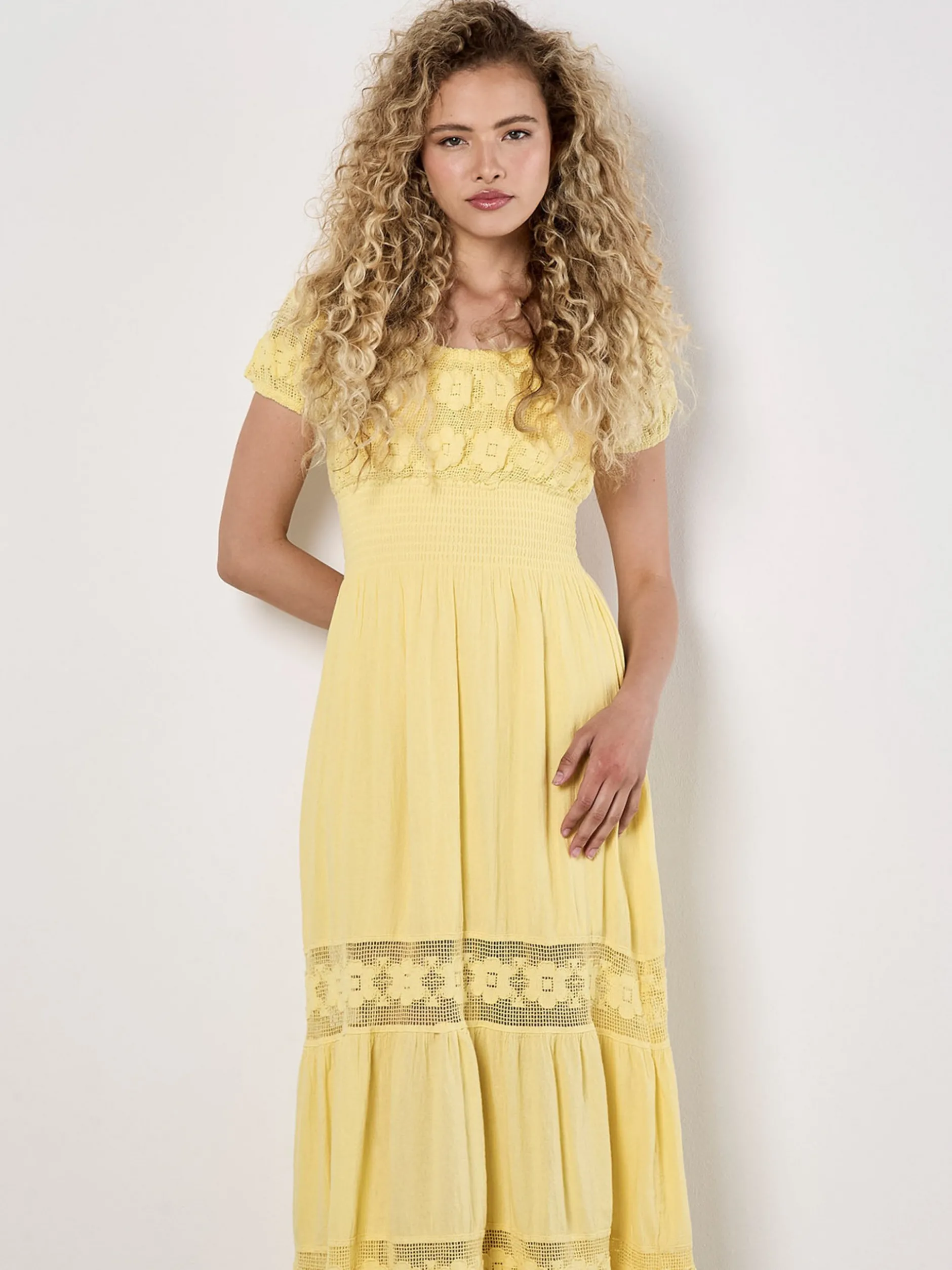 Apricot Damen Maxikleid in gelb - Länge: lang