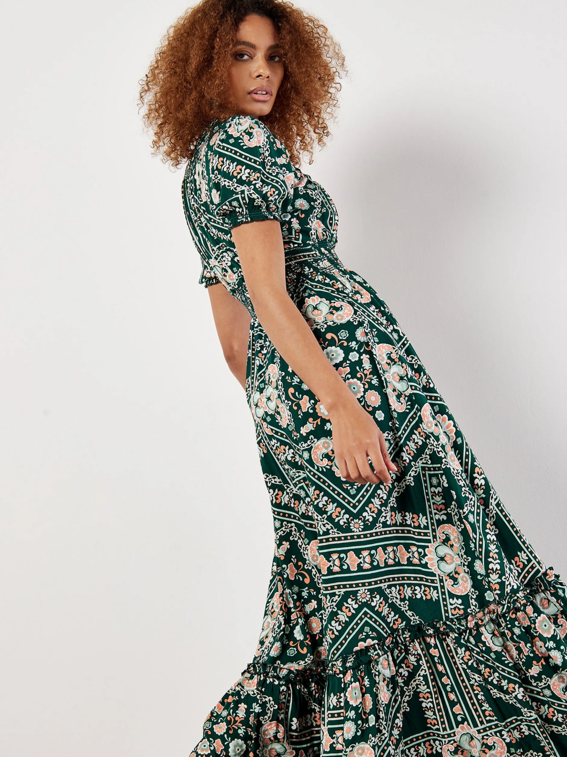 Apricot Damen Maxikleid in grün - Länge: lang