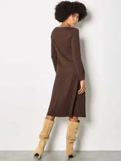 Apricot Damen Midikleid in braun - Ausschnitt: U-Boot