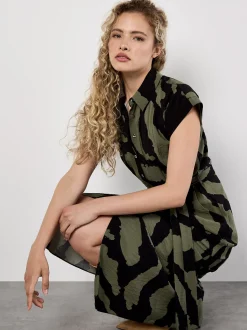 Apricot Damen Midikleid in grün khaki - Länge: midi