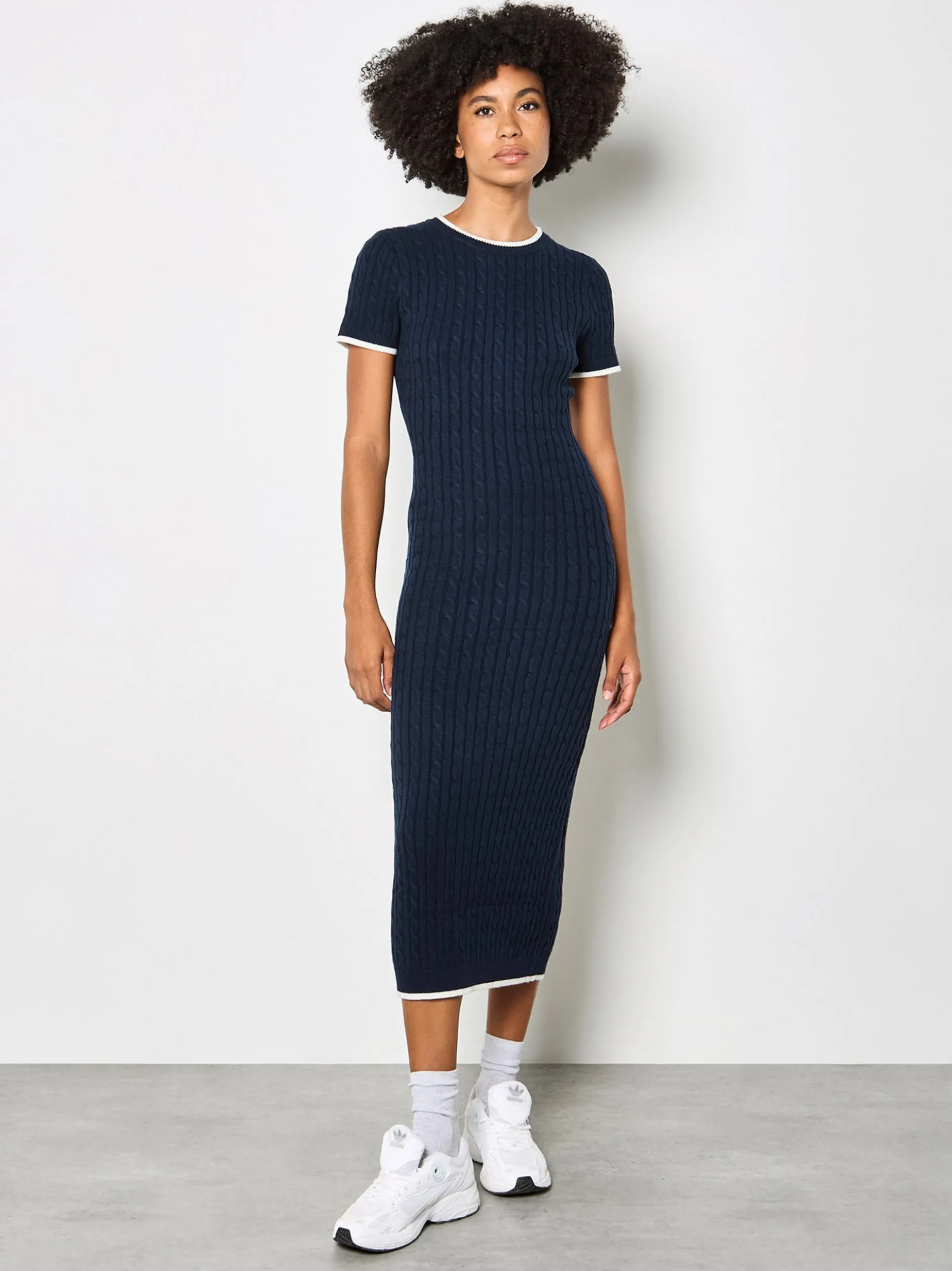 Apricot Damen Midikleid in marine blau - Länge: midi