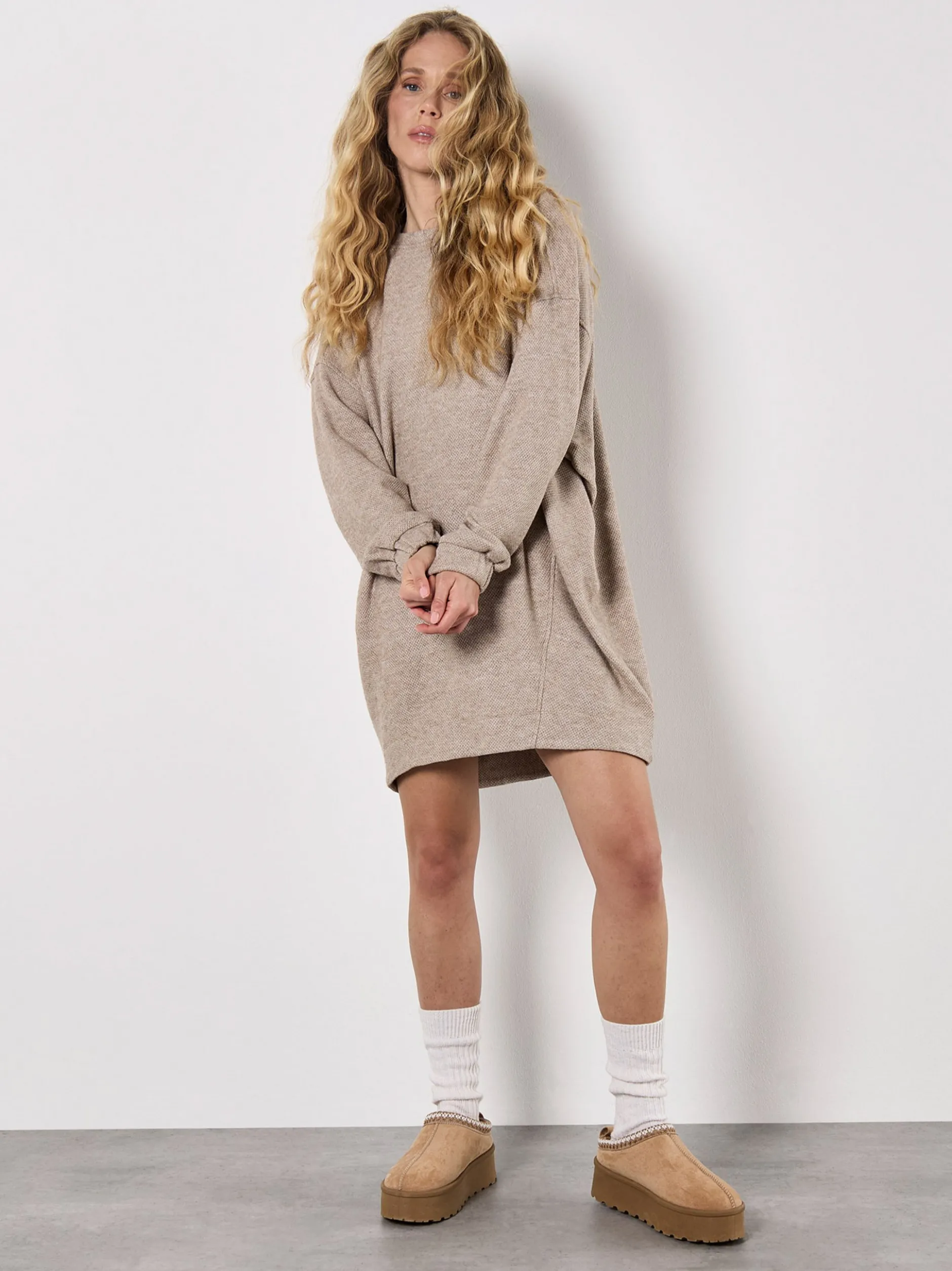 Apricot Damen Minikleid in beige - Ausschnitt: Rundhals