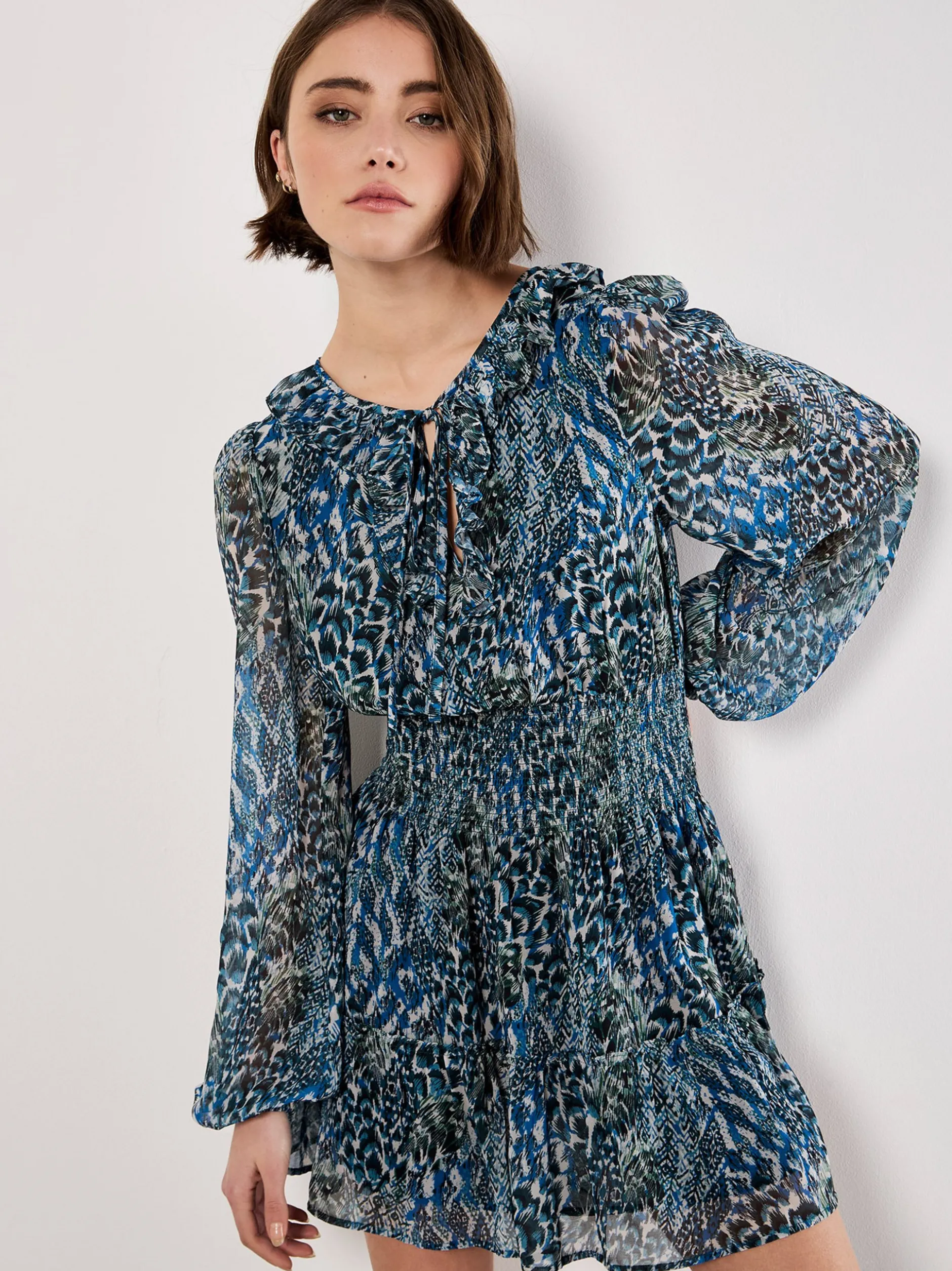 Apricot Damen Minikleid in blau - Ausschnitt: Rundhals