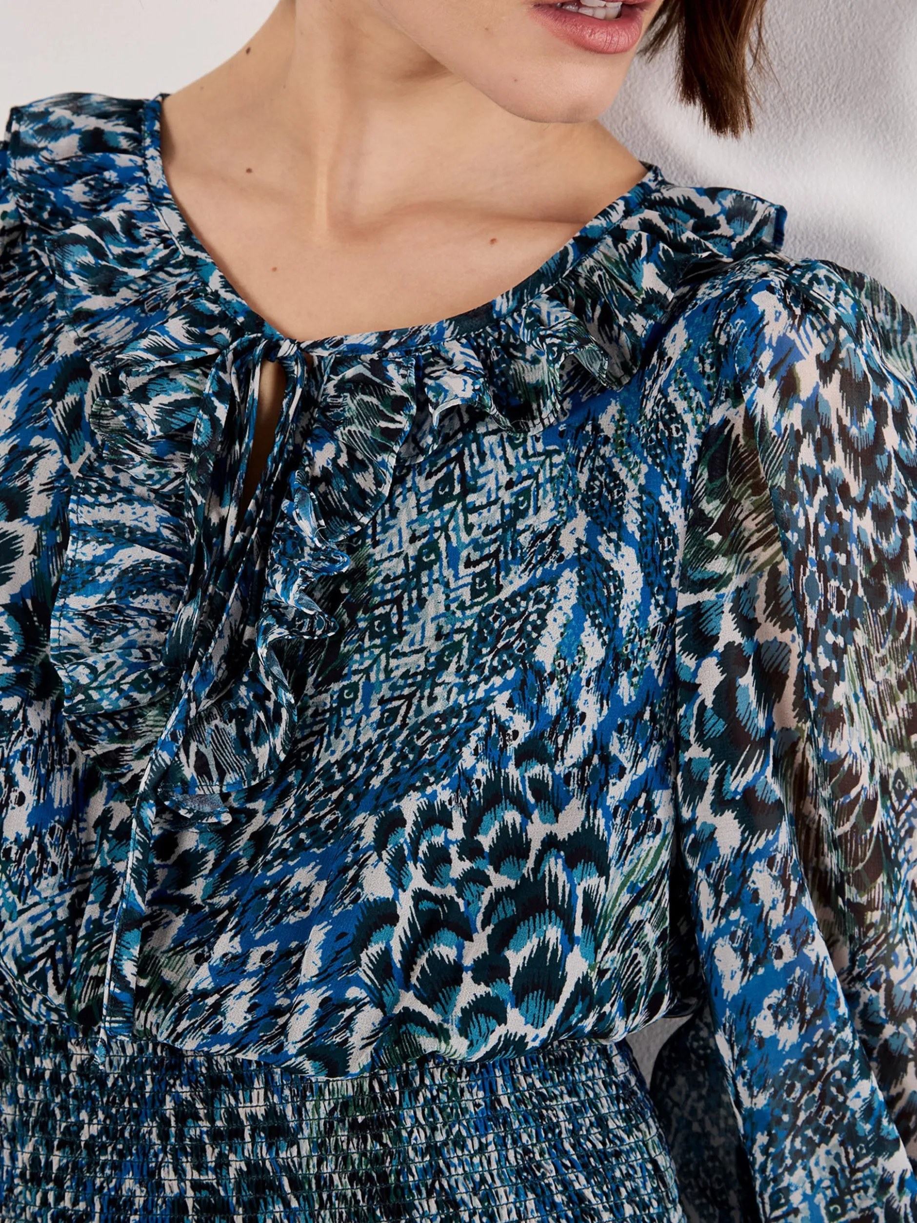 Apricot Damen Minikleid in blau - Ausschnitt: Rundhals