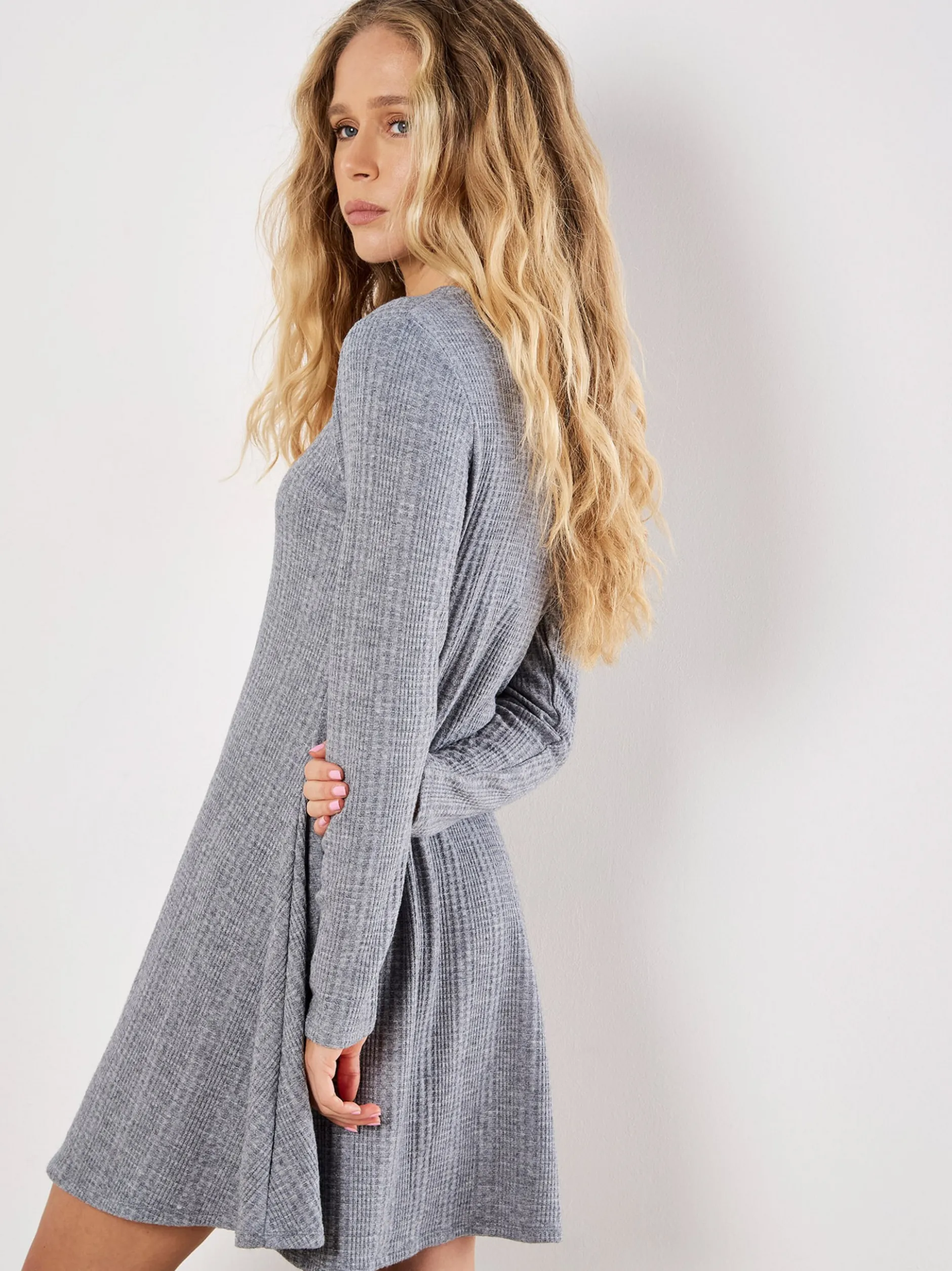 Apricot Damen Minikleid in grau - Ausschnitt: Rundhals