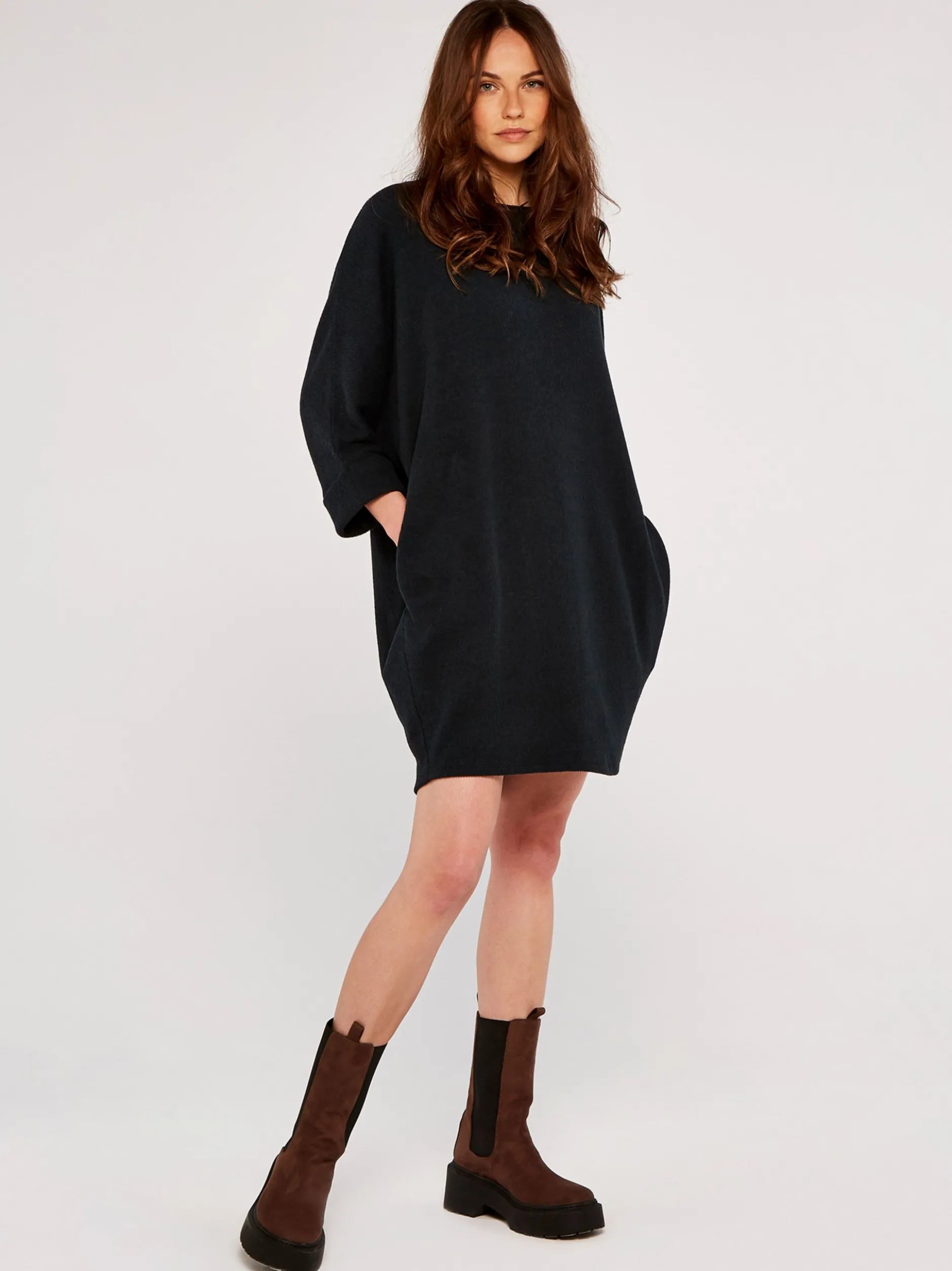 Apricot Damen Minikleid in grün - Ausschnitt: Rundhals