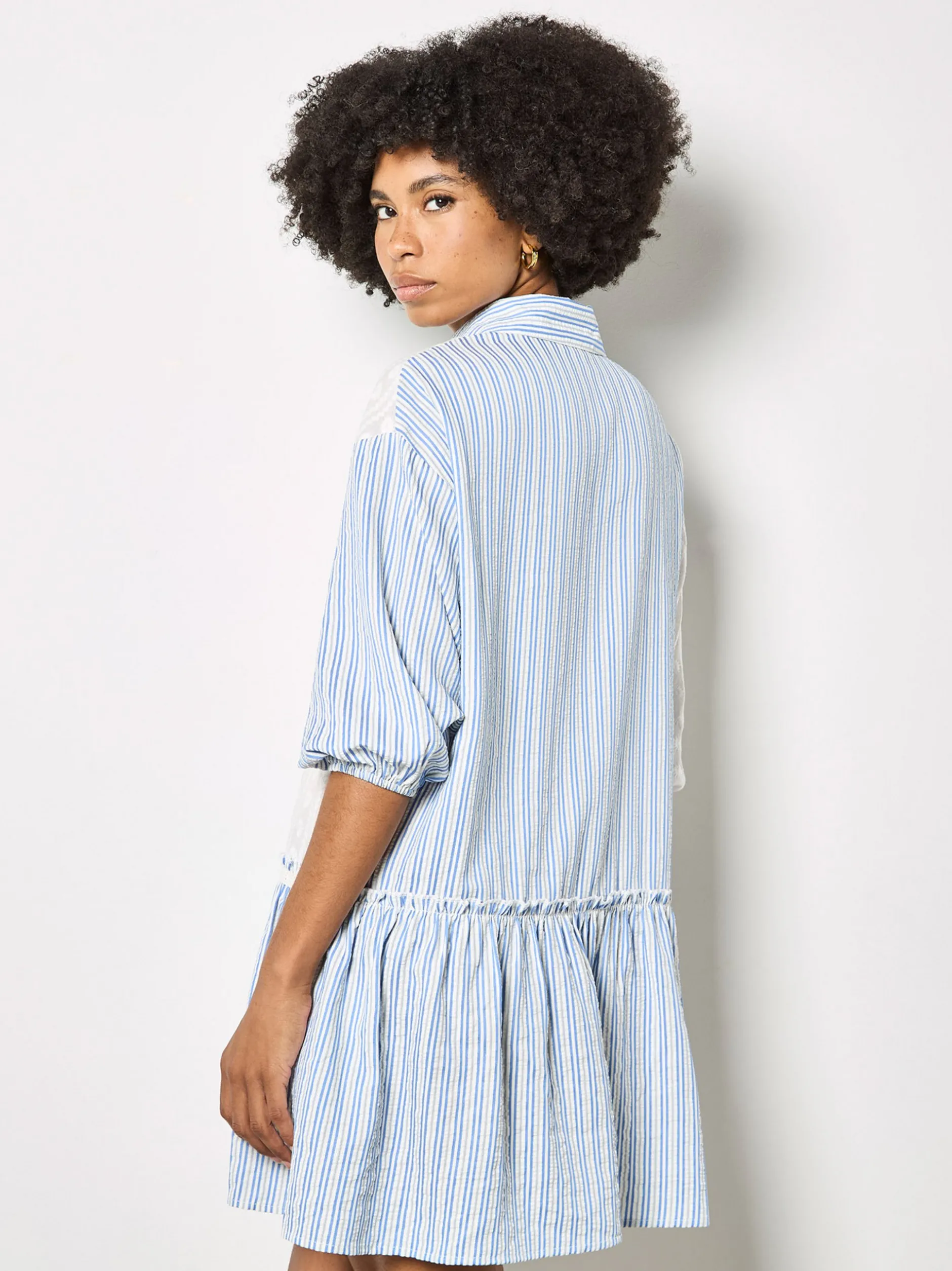 Apricot Damen Minikleid in hellblau weiß - Länge: kurz