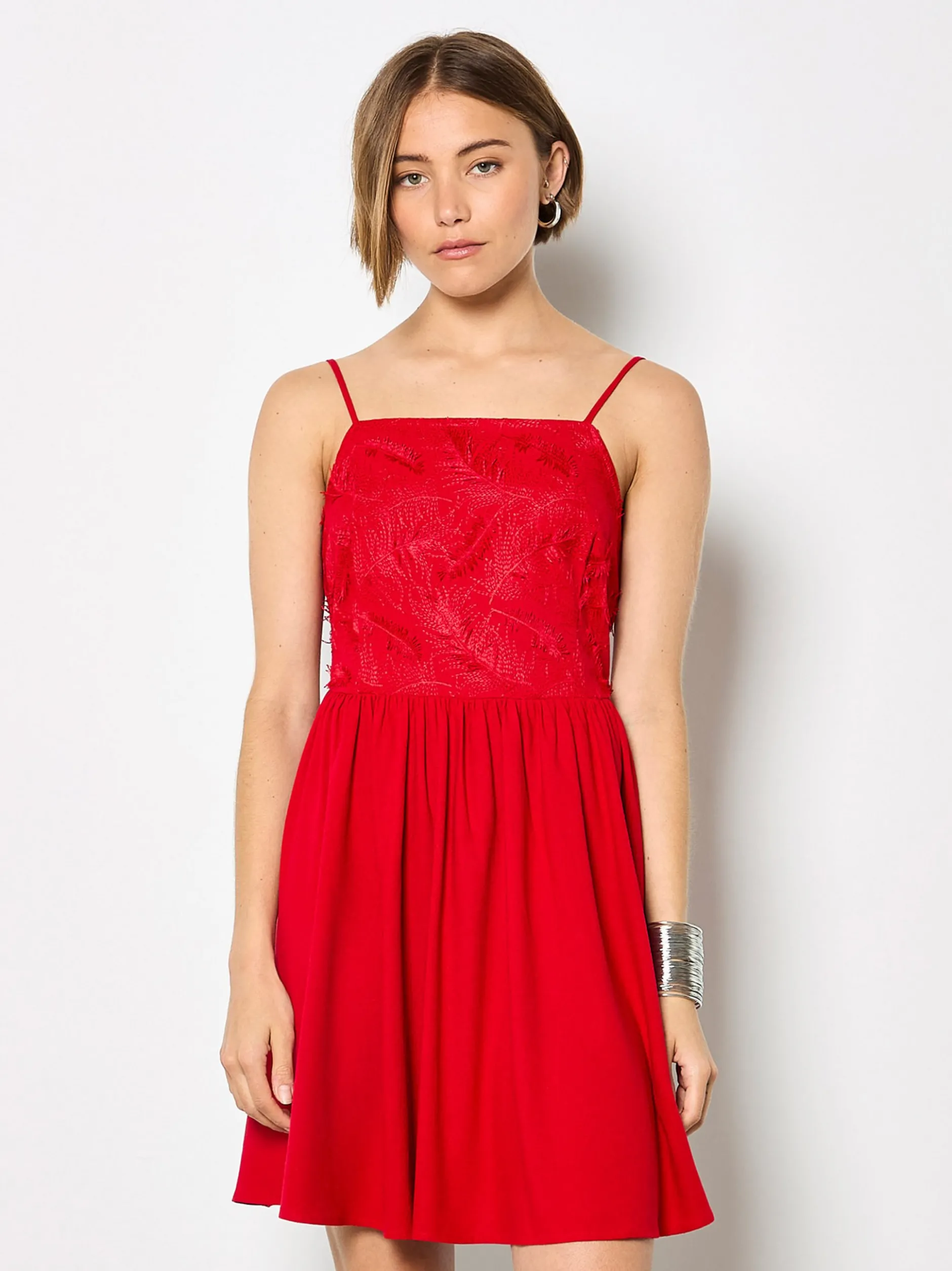 Apricot Damen Minikleid in rot - Länge: knielang