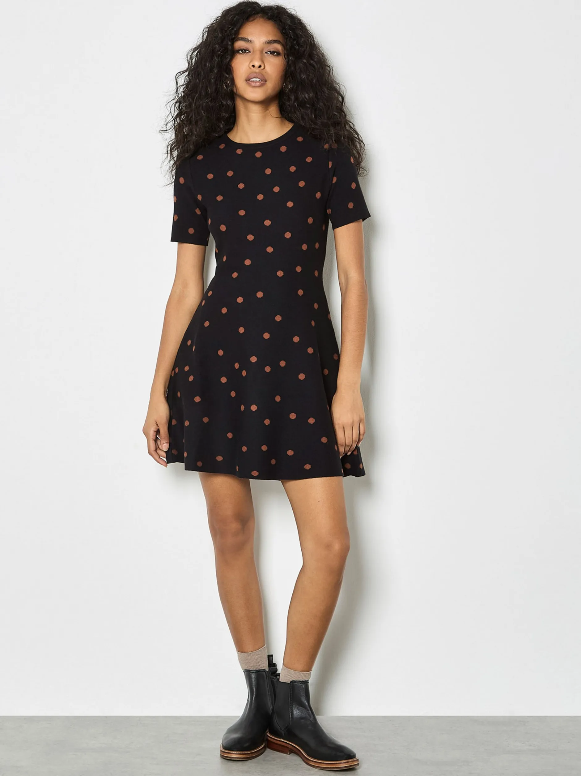 Apricot Damen Minikleid in schwarz - Länge: knielang