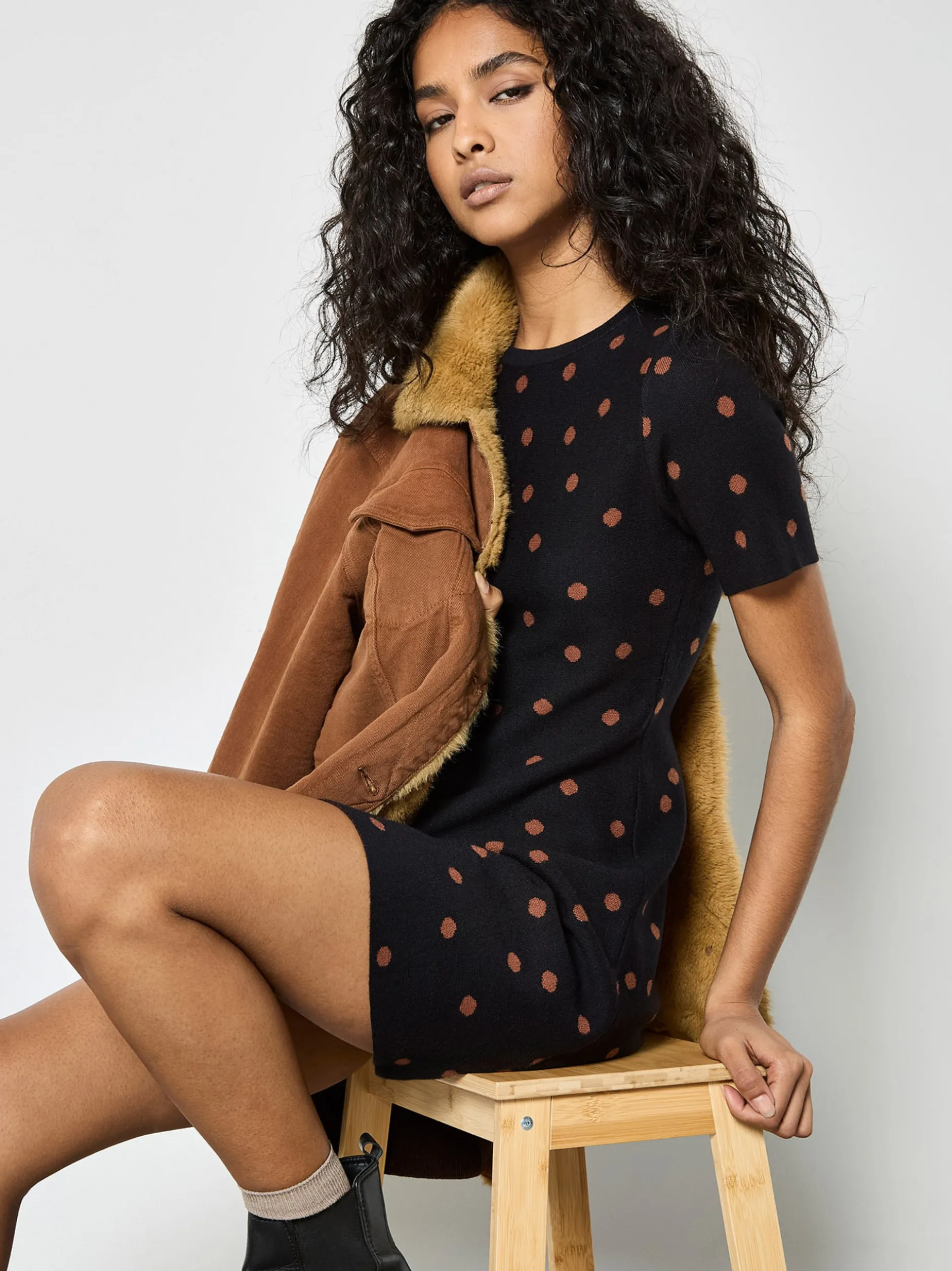 Apricot Damen Minikleid in schwarz - Länge: knielang