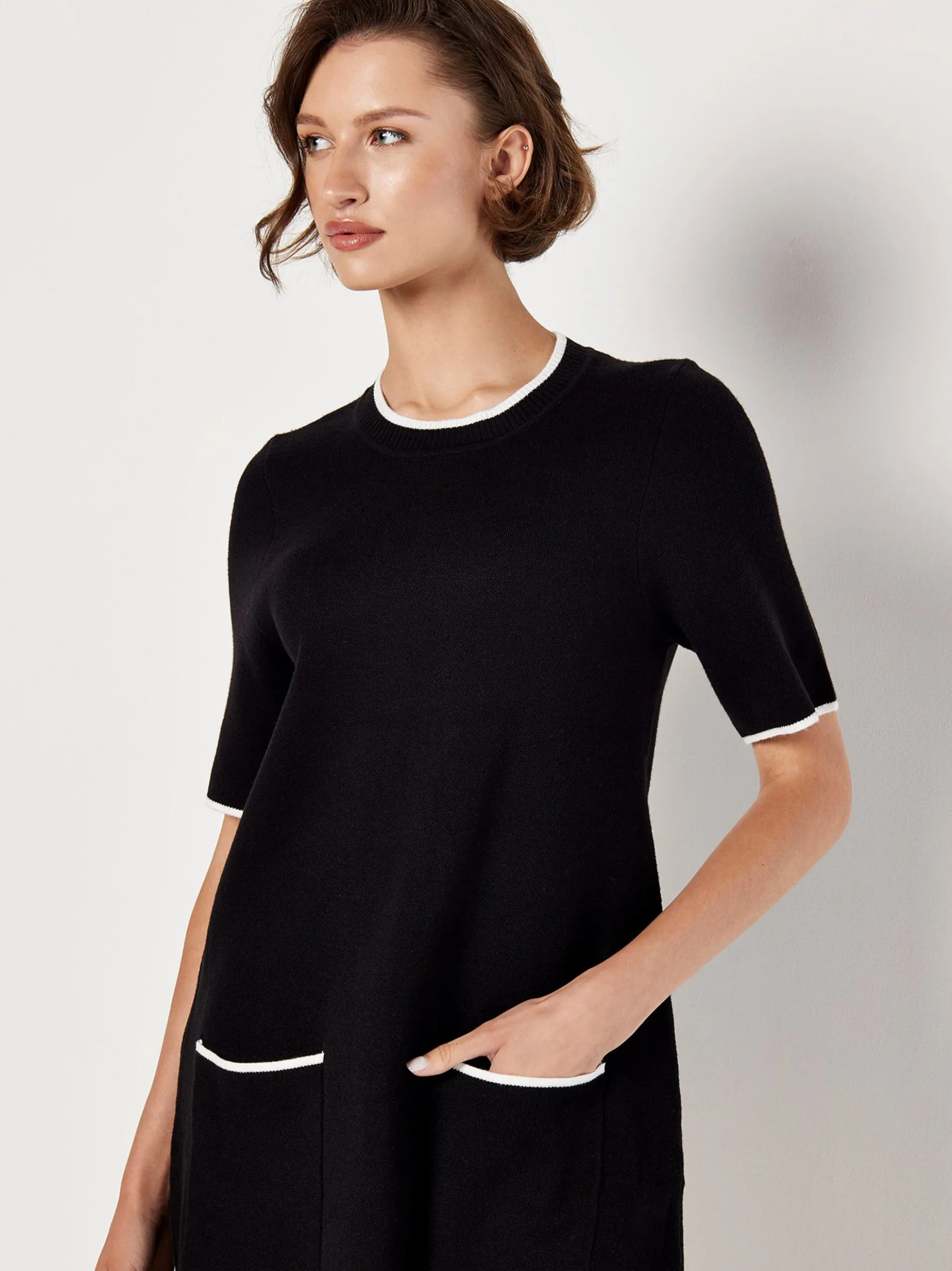 Apricot Damen Minikleid in schwarz - Länge: knielang