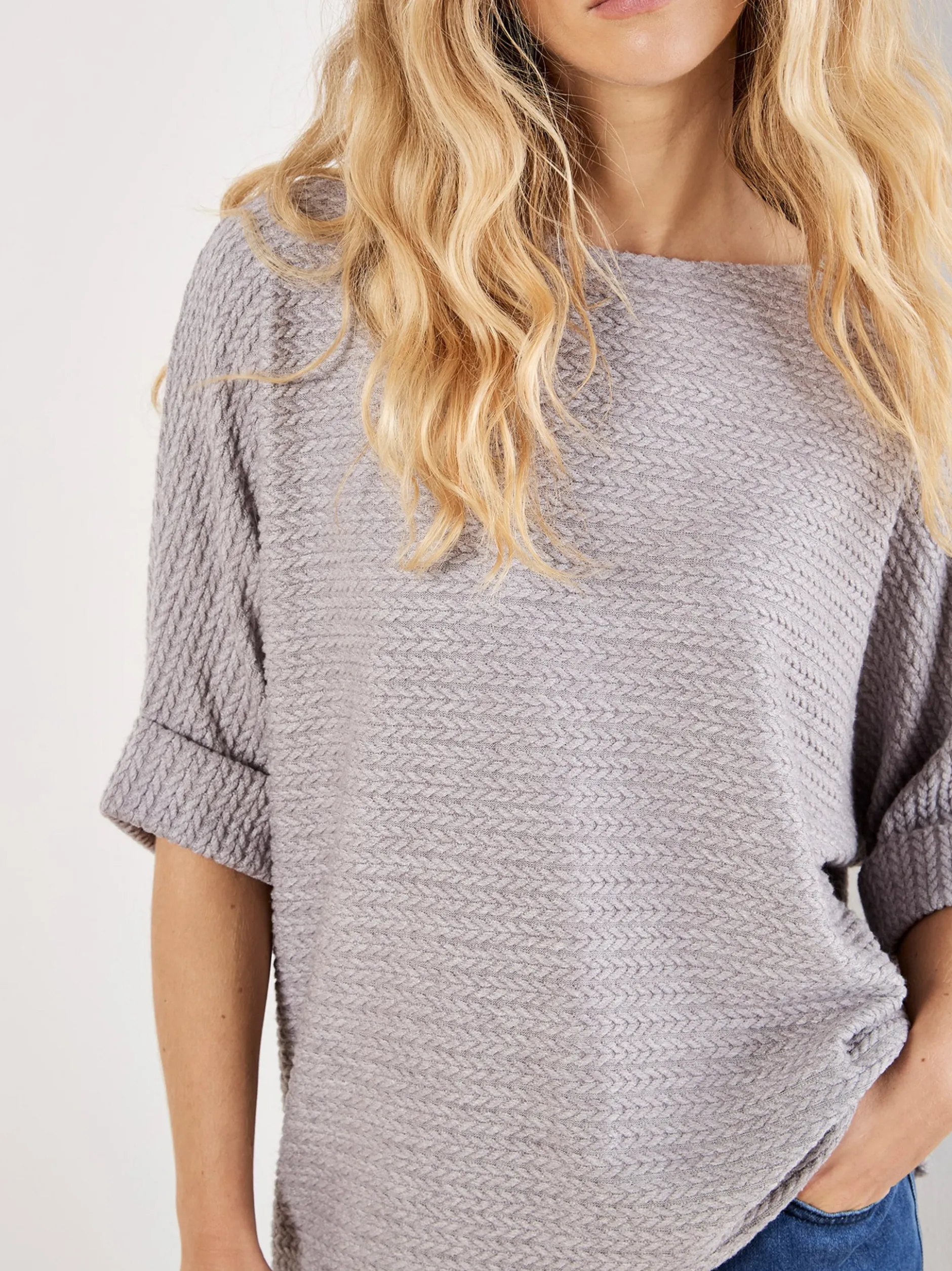 Apricot Damen Pullover in hellgrau - Ausschnitt: U-Boot