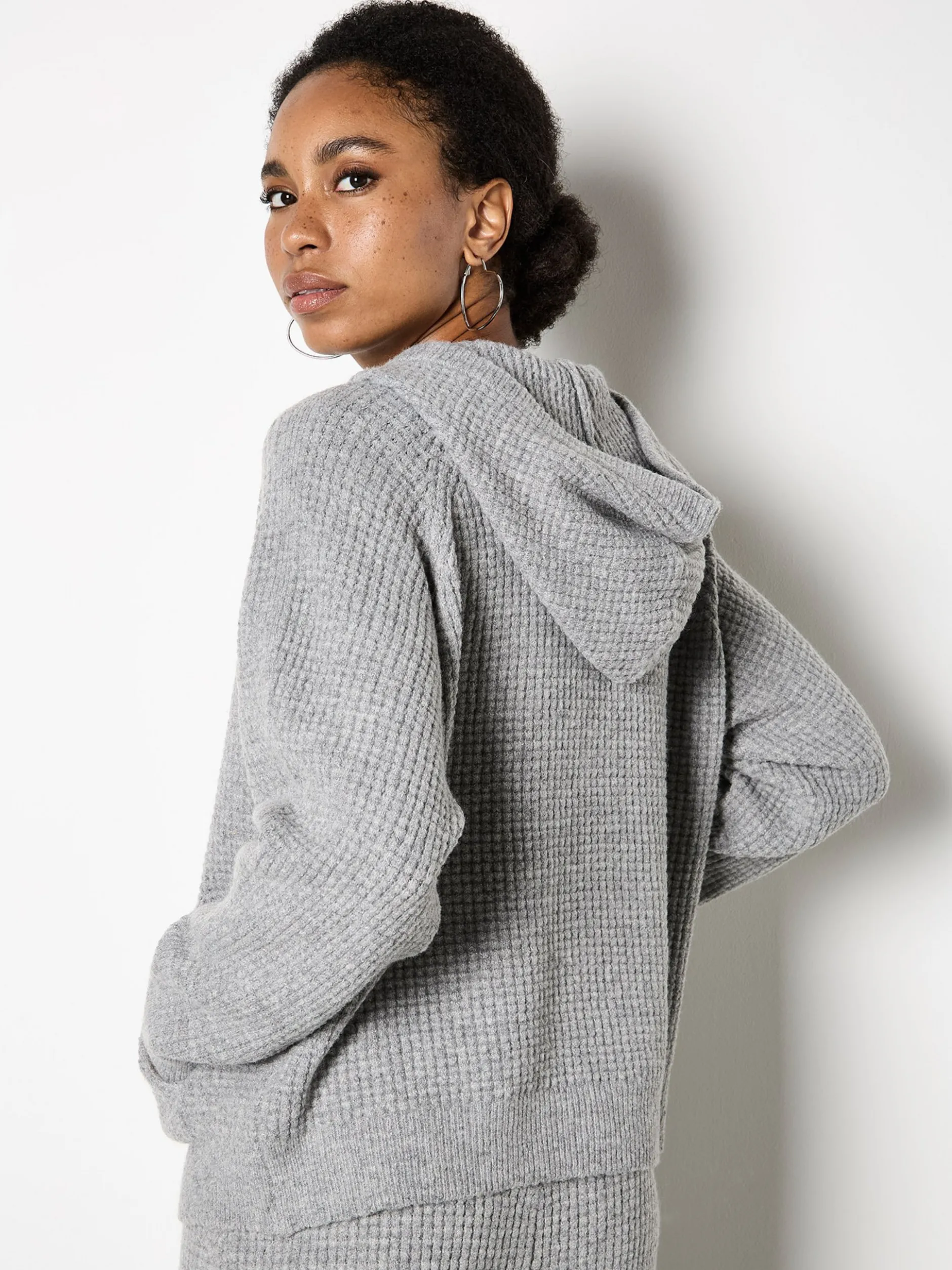Apricot Damen Strick-Hoody in grau - Ausschnitt: Kapuze
