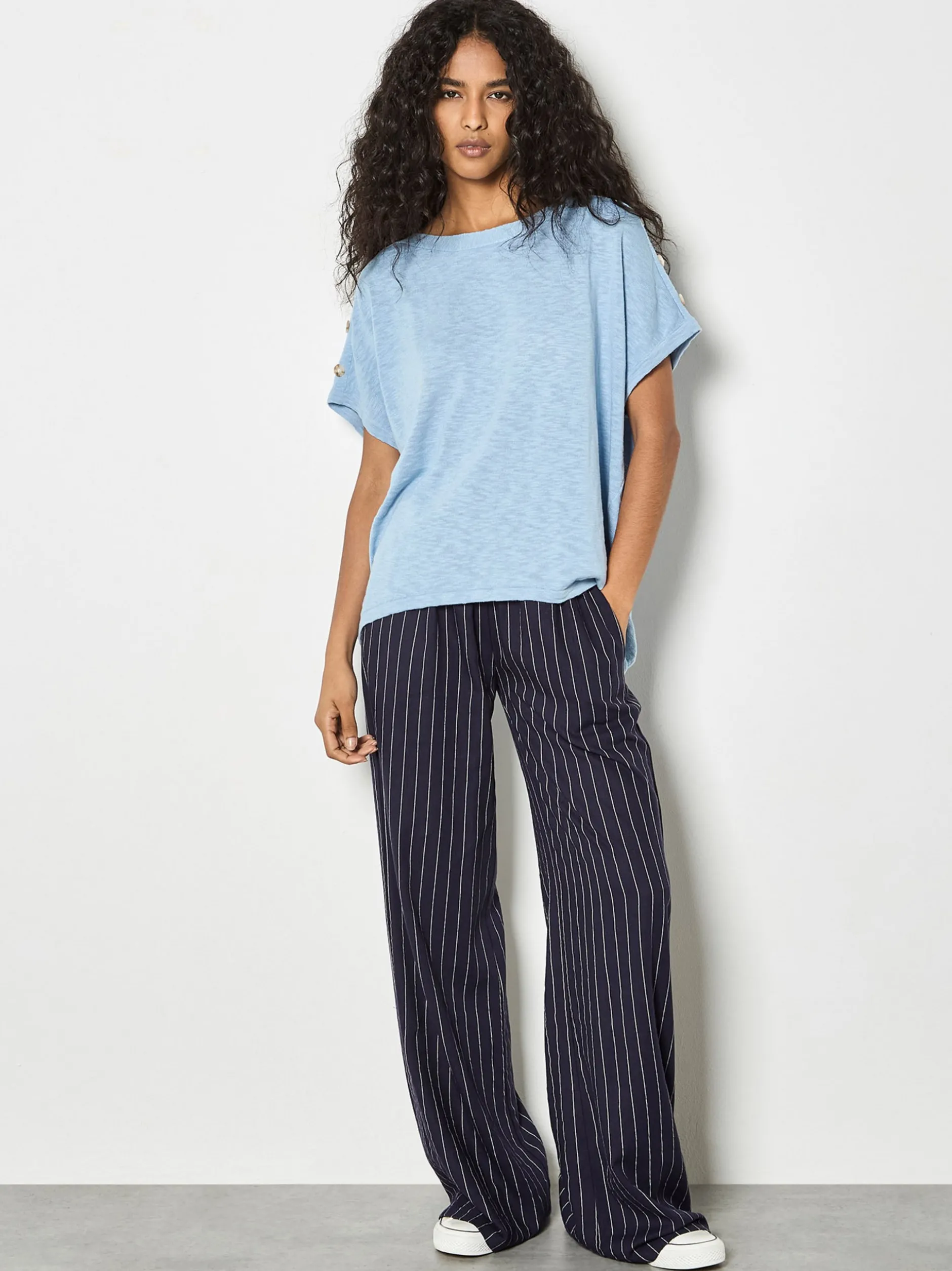 Apricot Damen Strickshirt in blau - Ausschnitt: U-Boot