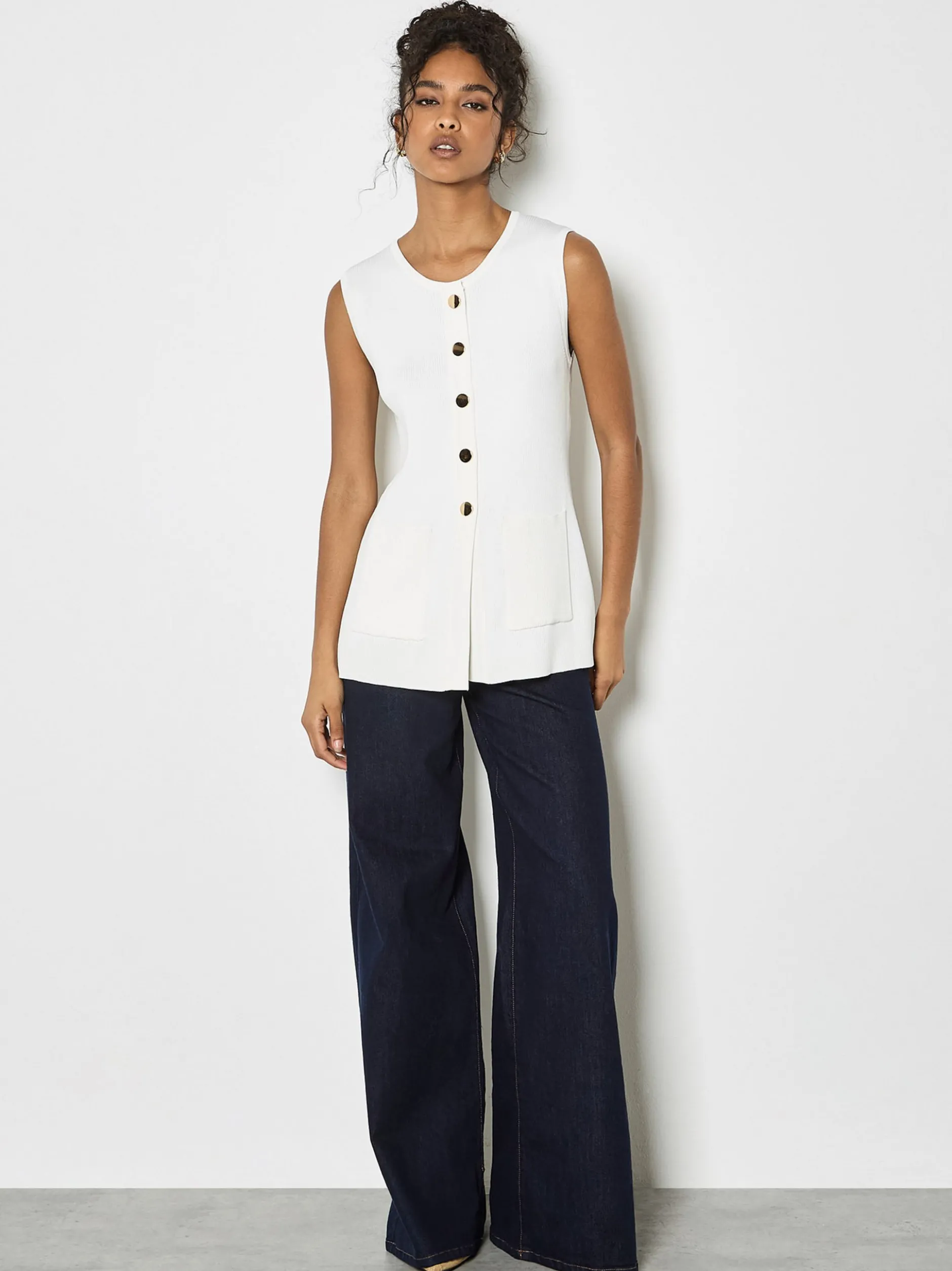 Apricot Damen Strickweste in beige ecru