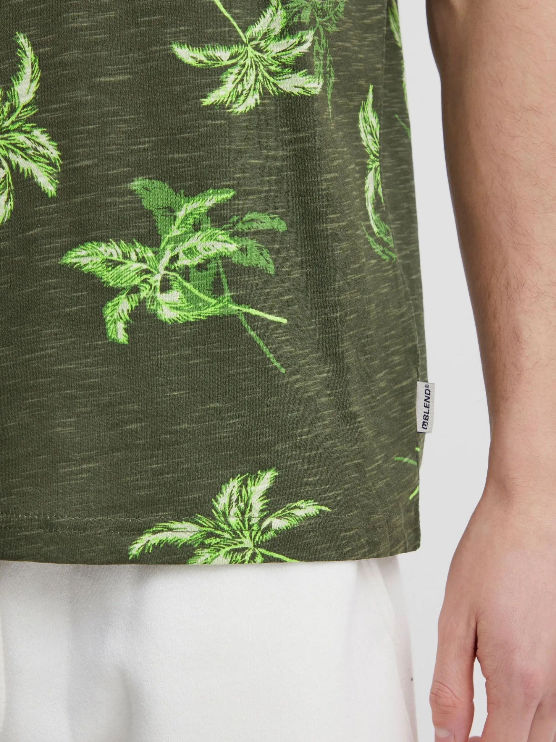 BLEND Herren T-Shirt in grün - Ausschnitt: Rundhals