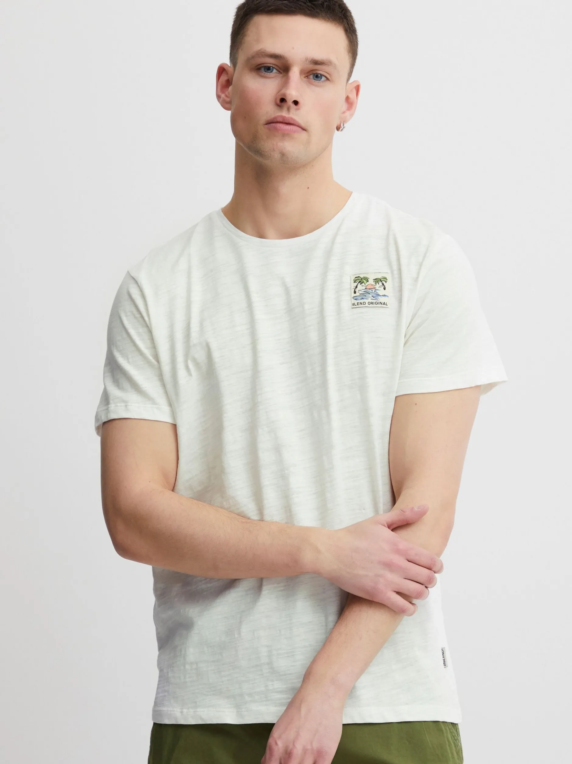 BLEND Herren T-Shirt in weiß - Ausschnitt: Rundhals