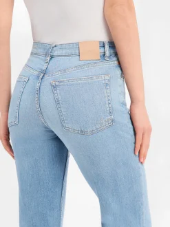 BOSS Orange Damen Flared Fit Jeans in light stone