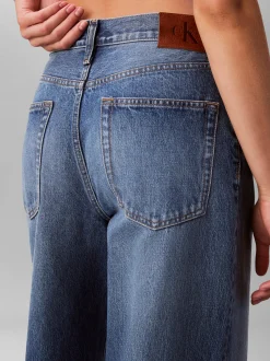 Calvin Klein Jeans Damen Boyfriend Jeans in light stone
