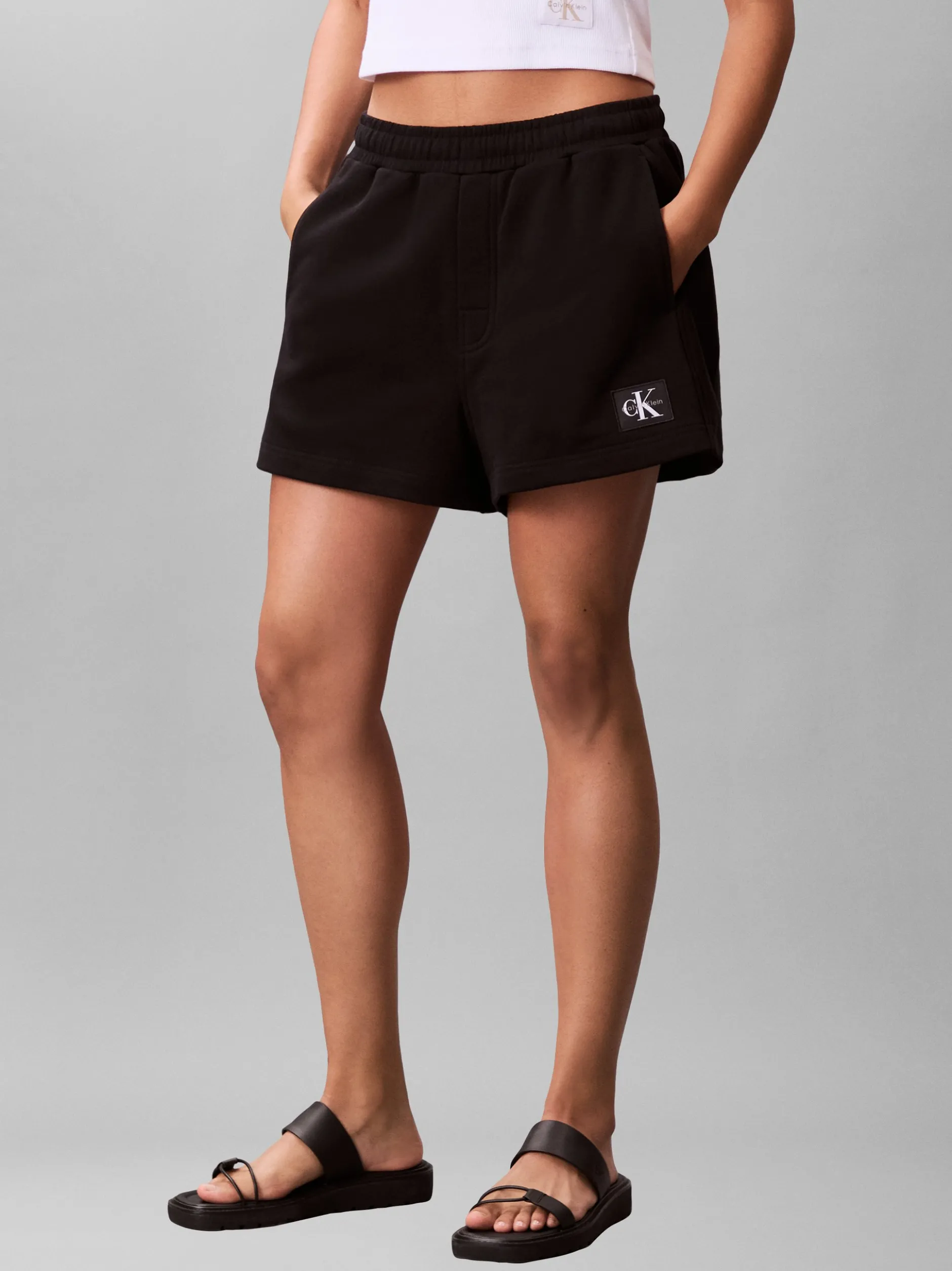 Calvin Klein Jeans Damen Sweatshorts in schwarz
