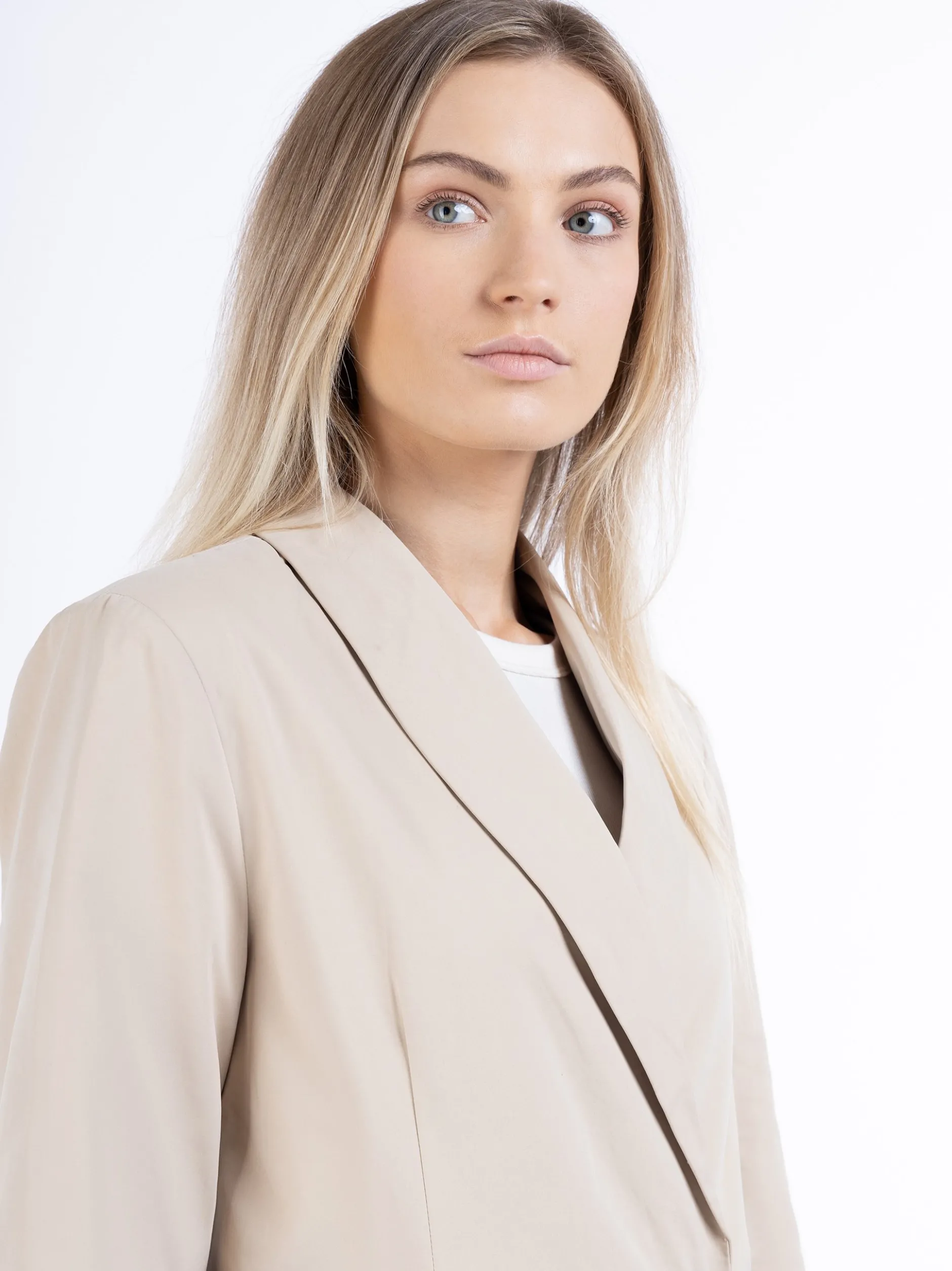 Dreimaster Damen Übergangsjacke in ecru