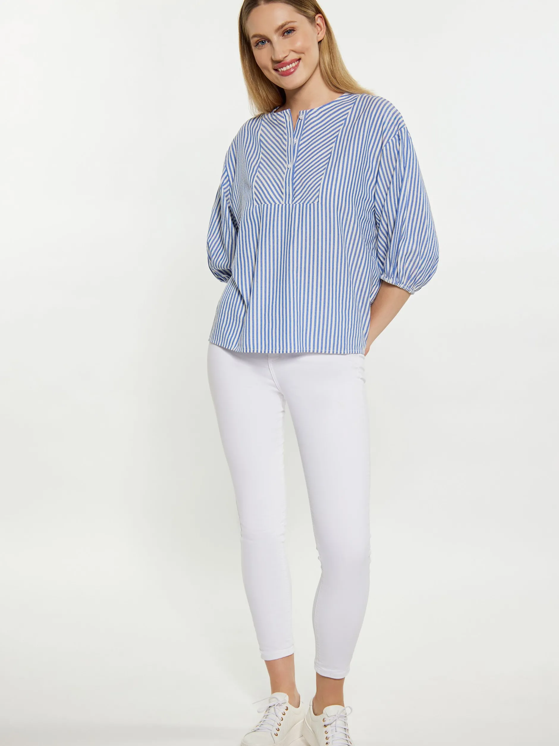 Dreimaster Damen Bluse in blau - Ausschnitt: Rundhals