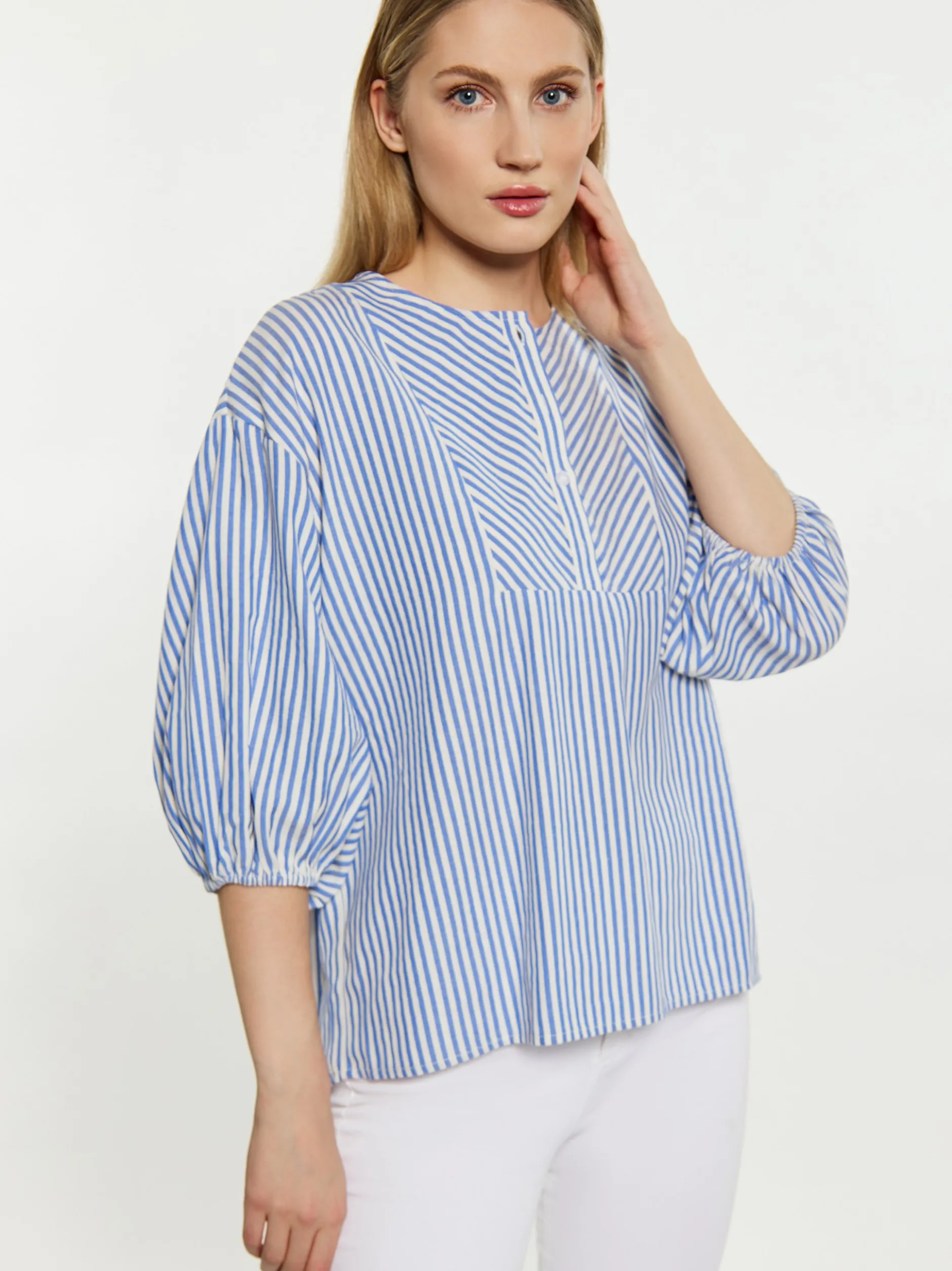 Dreimaster Damen Bluse in blau - Ausschnitt: Rundhals