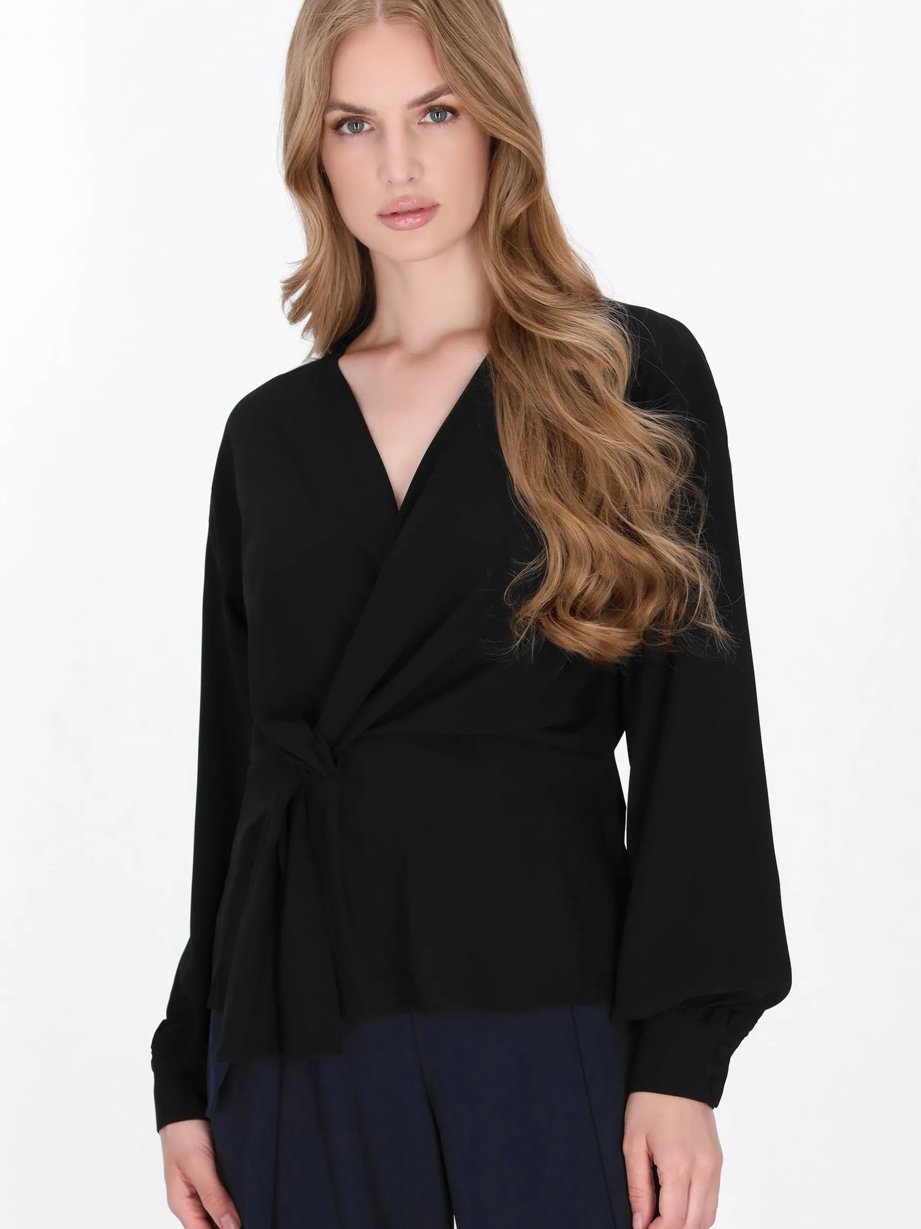 Dreimaster Damen Bluse in schwarz