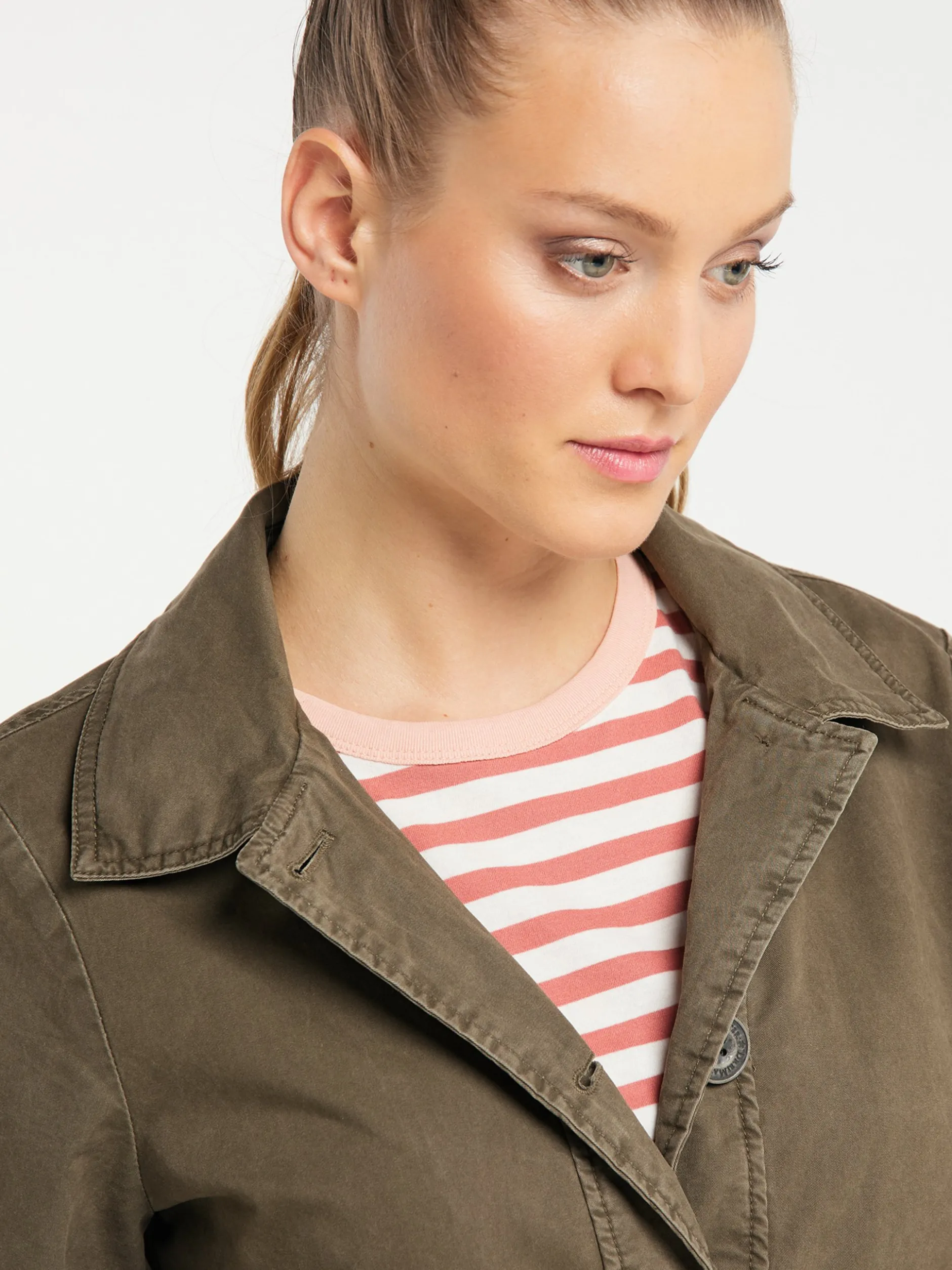 Dreimaster Damen leichte Jacke in oliv
