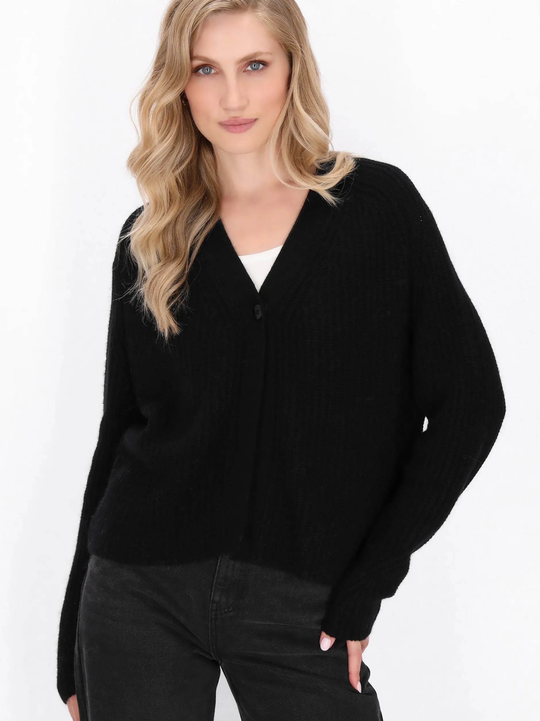 Dreimaster Damen Strickjacke in schwarz
