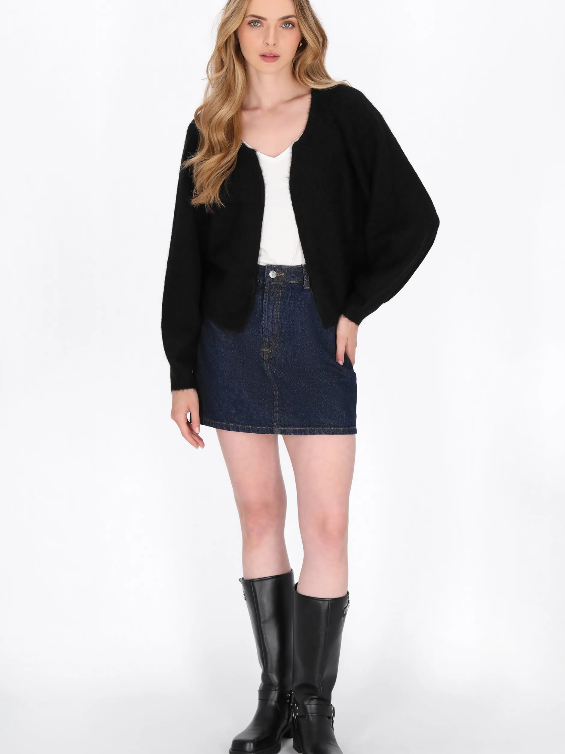 Dreimaster Damen Strickjacke in schwarz