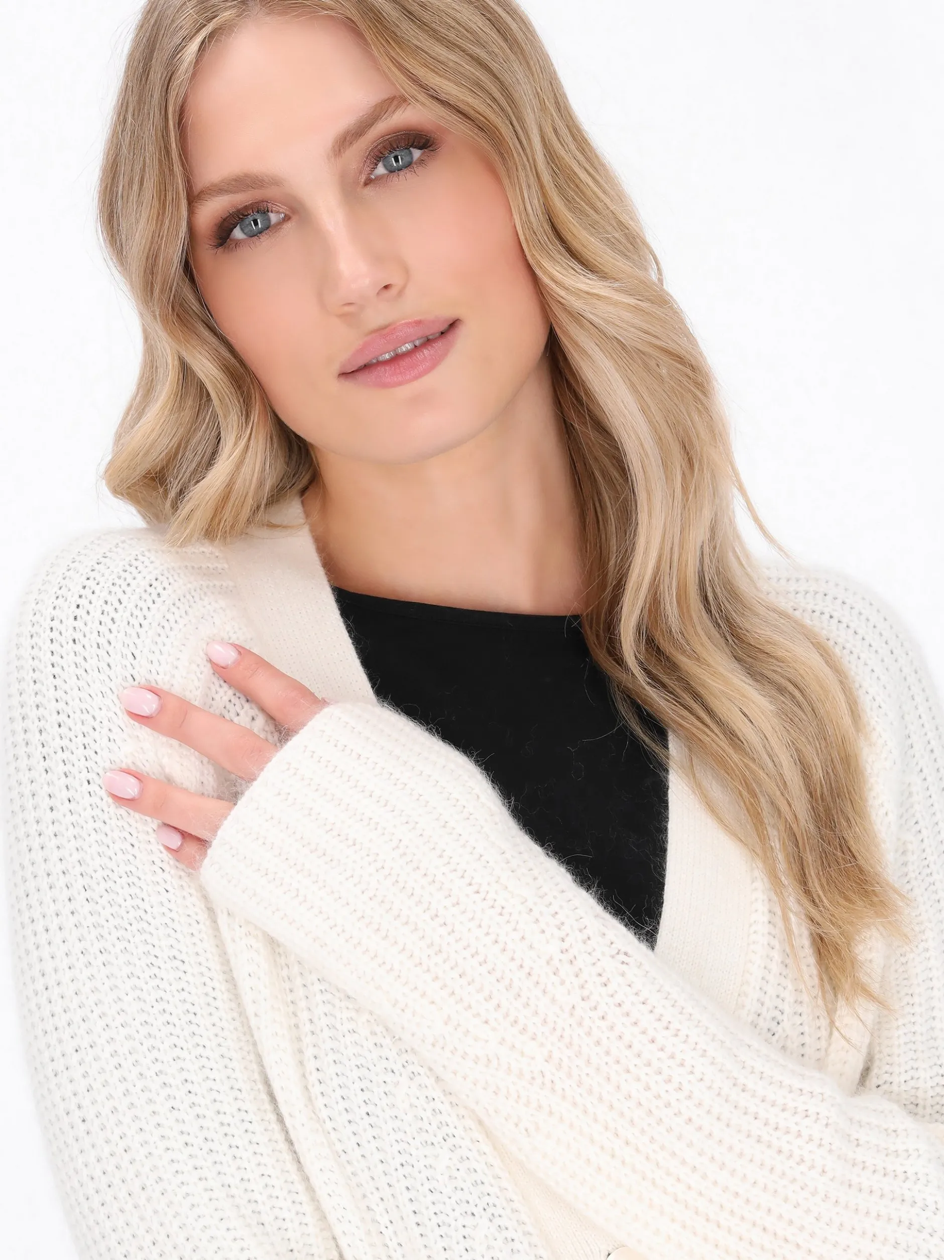 Dreimaster Damen Strickjacke in weiß