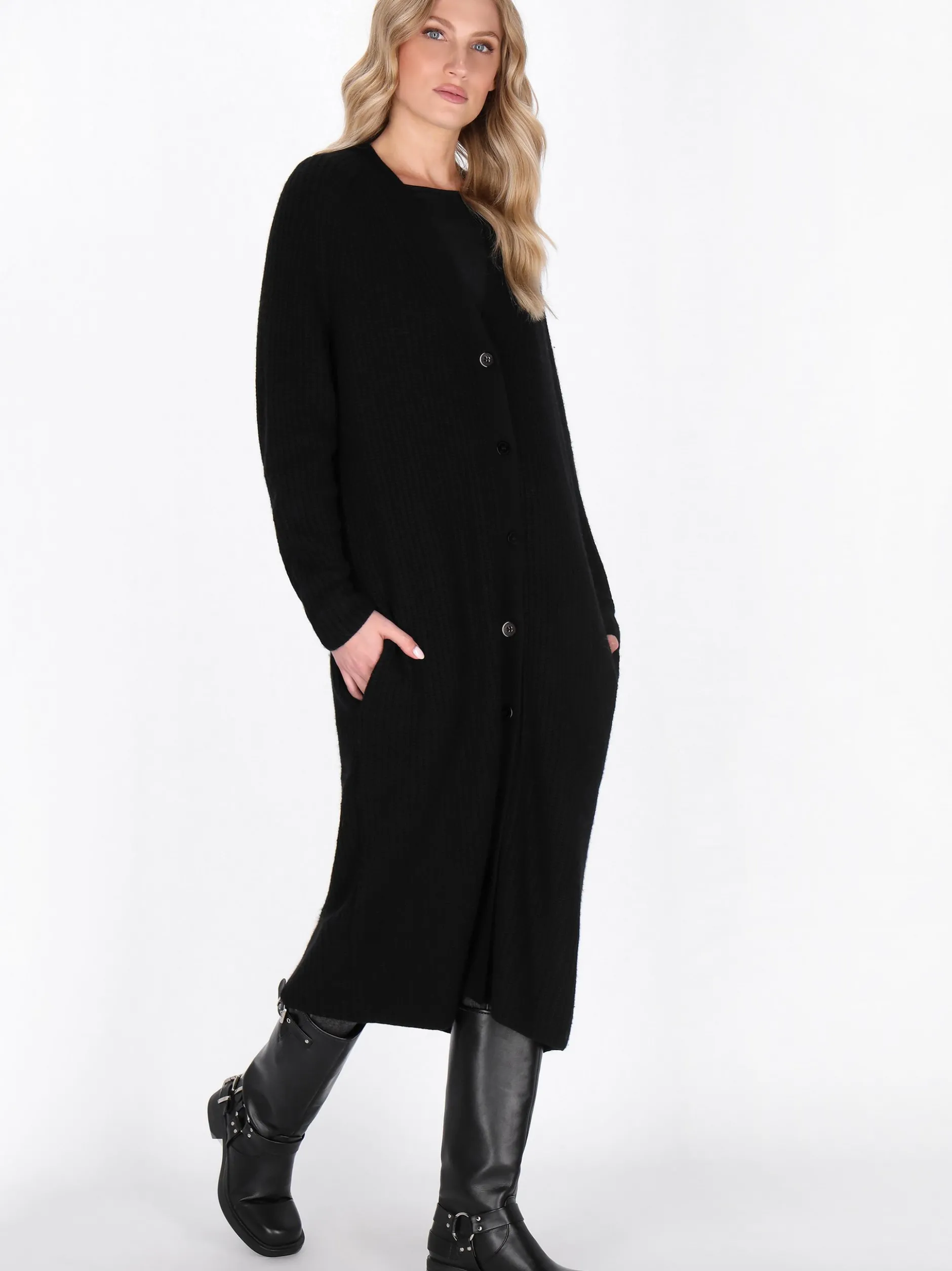 Dreimaster Damen Strickjacke in schwarz
