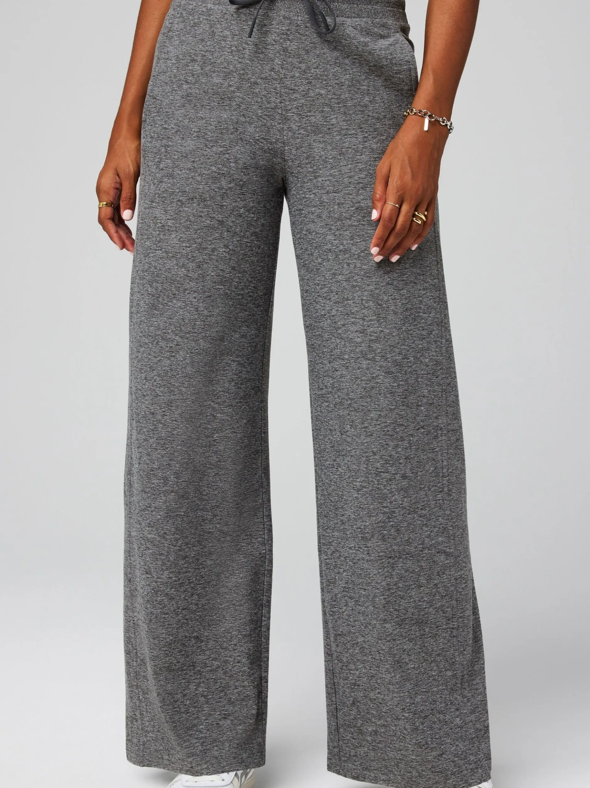 Fabletics Damen Hose in grau - Länge: lang