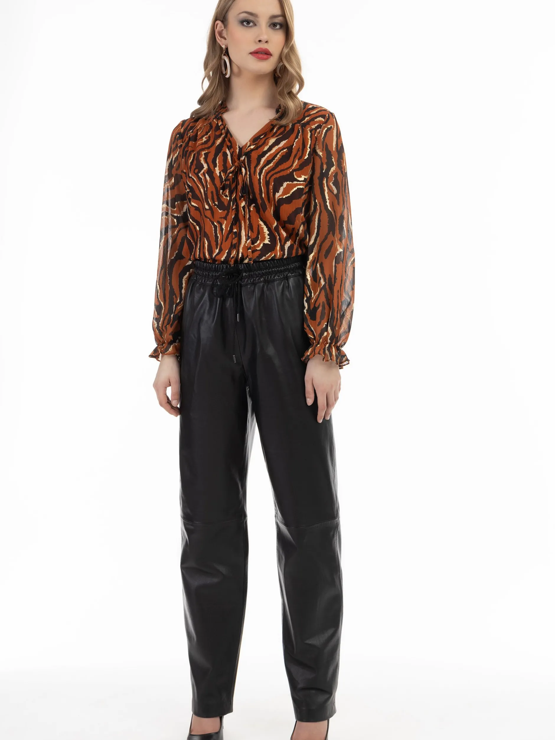 Faina Damen Bluse in orange - Ausschnitt: V-Ausschnitt