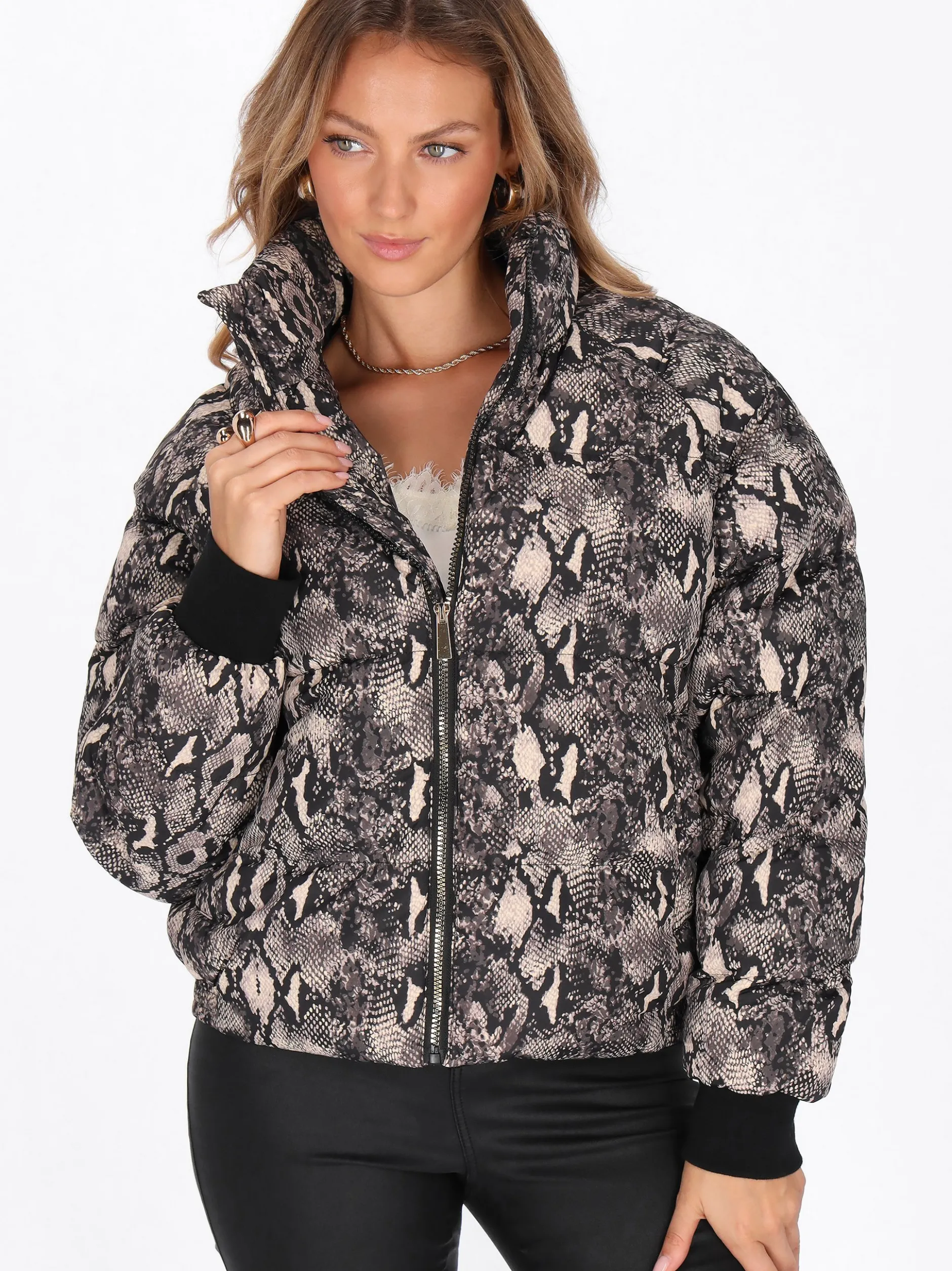 Faina Damen Jacke in mehrfarbig