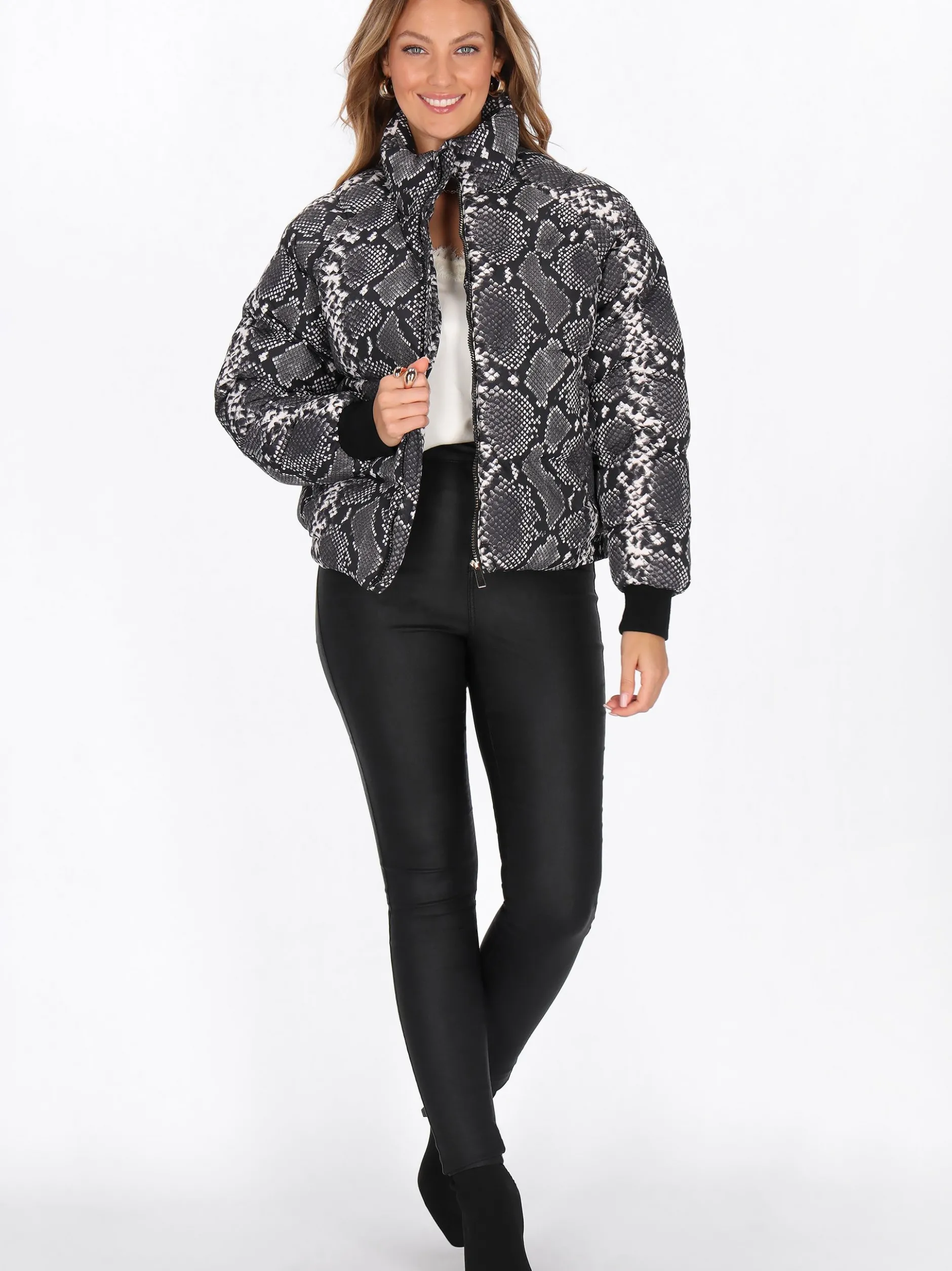 Faina Damen Jacke in mehrfarbig